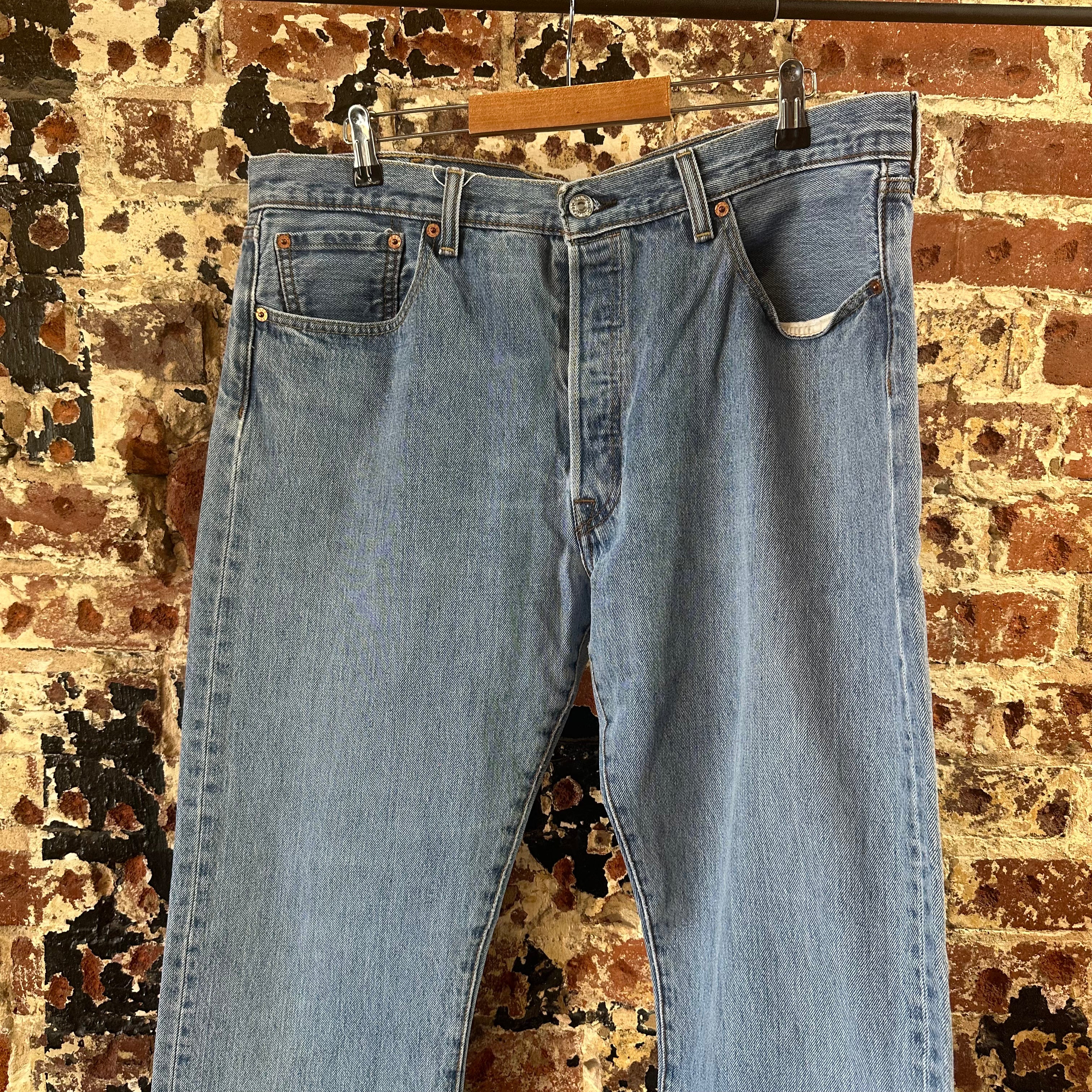 Levi's 501 Mens 38x32 Blue Jeans