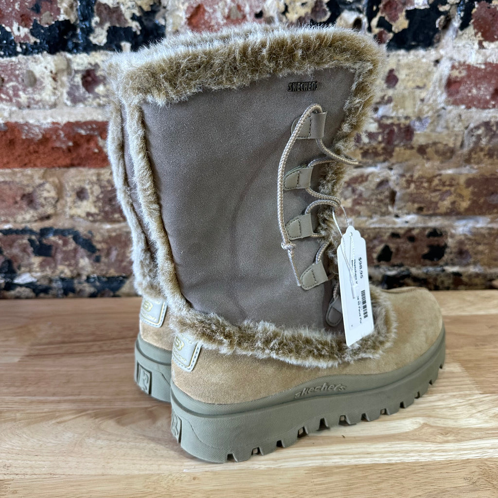 Vintage Y2K Skechers Outdoor 10 Frolic Suede Winter boots Faux Fur Lined Suede