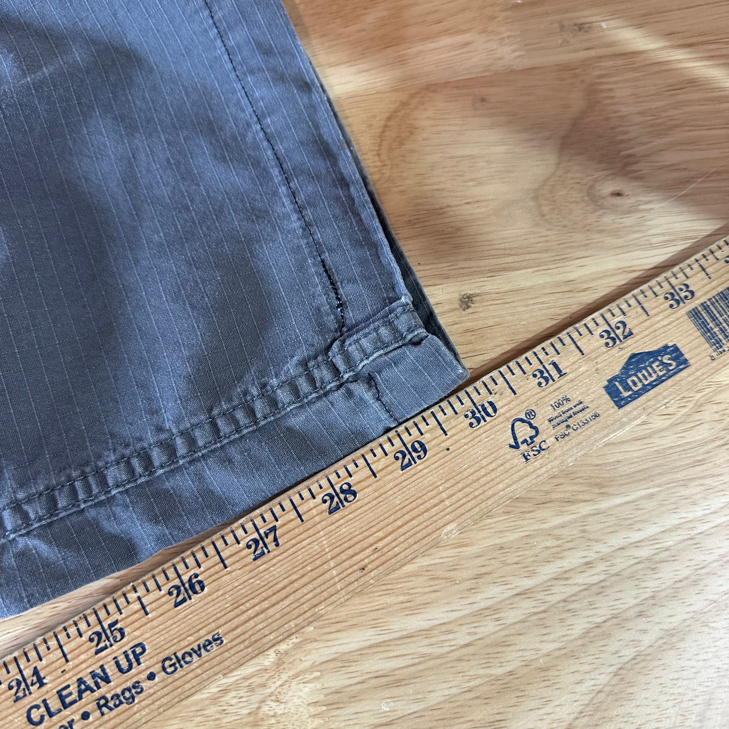 Carhartt Mens 30x32 Gray Cargo Pants