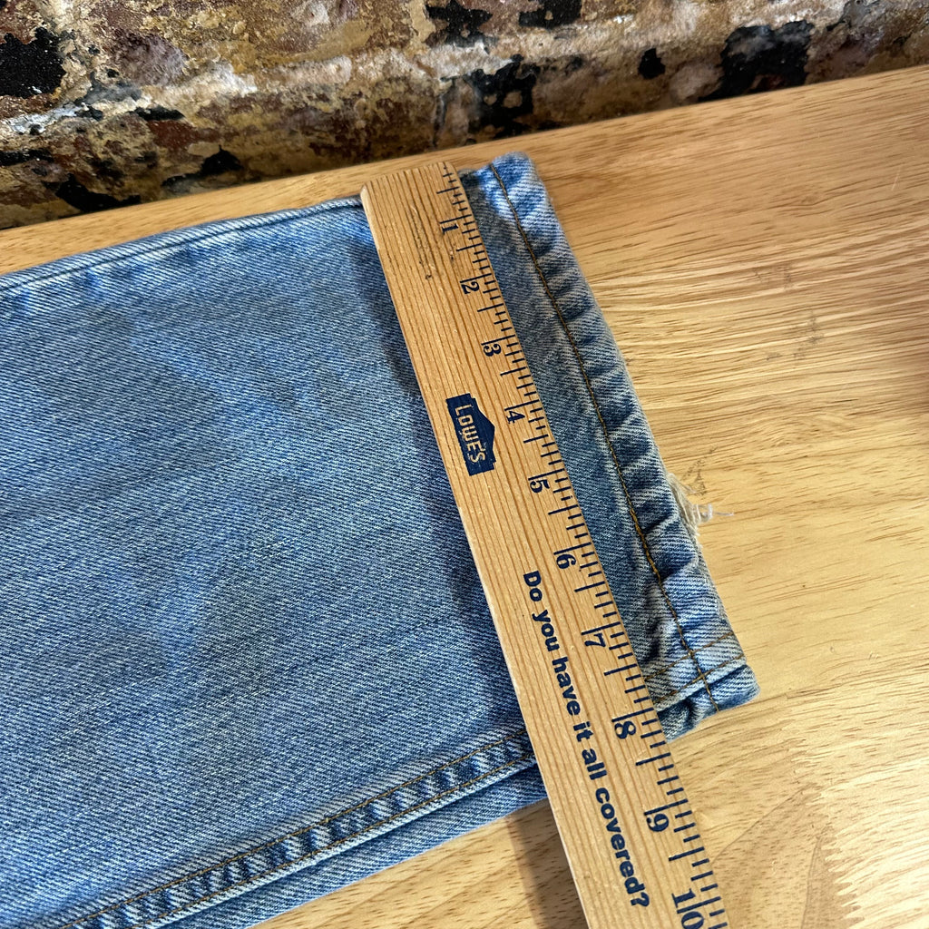 Vintage Levis 505 Jeans Mens 38x32 Regular Zip fly Blue denim Levi's 2001 y2k