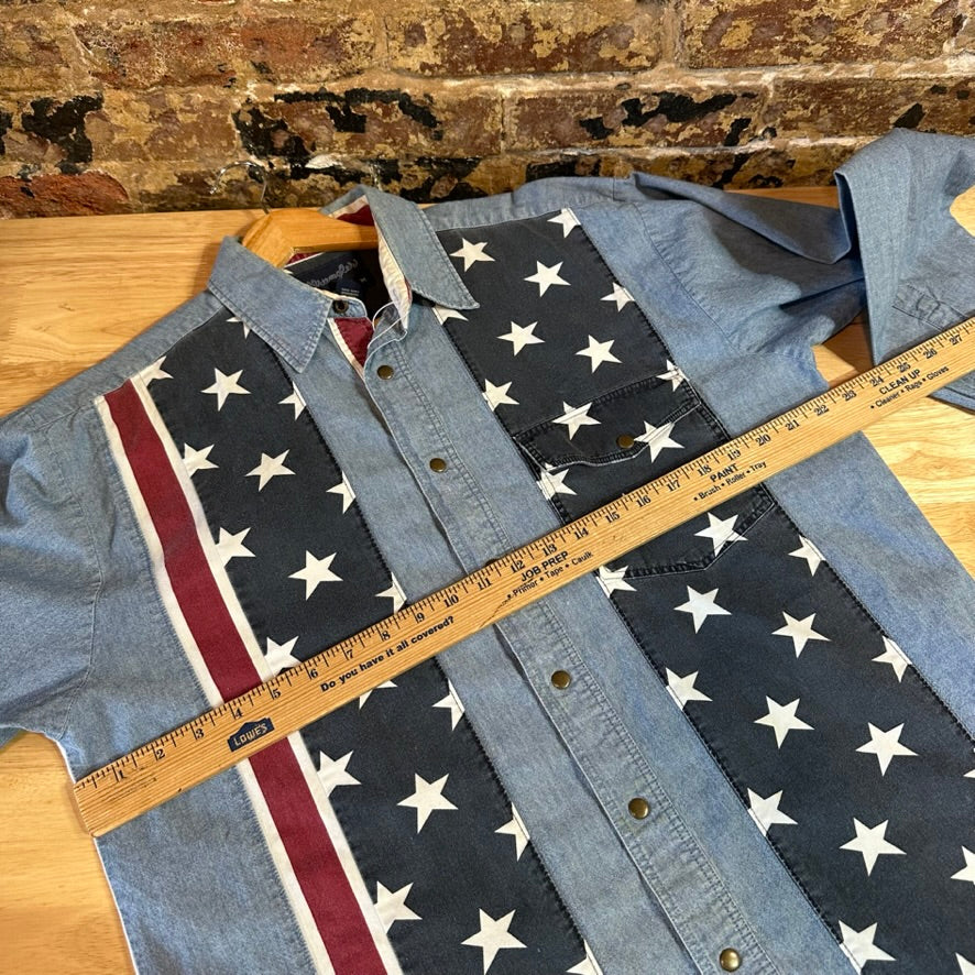 VTG Wrangler Mens Medium Western Flag Shirt