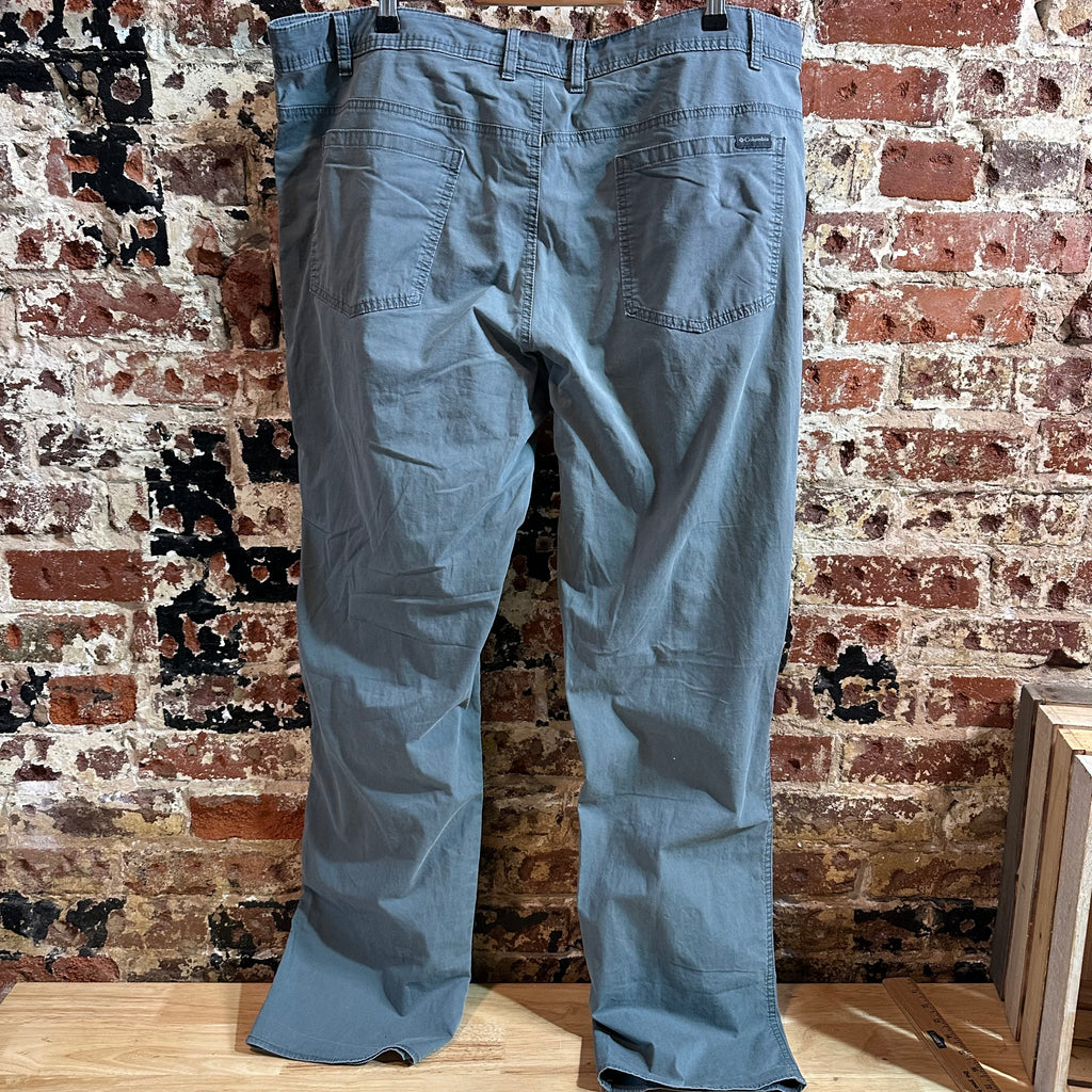 Columbia Mens 42x34 Gray Pants