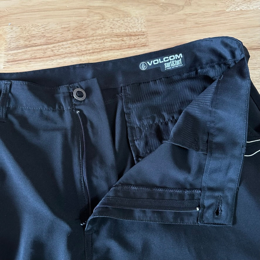 Volcom Shorts Mens 38