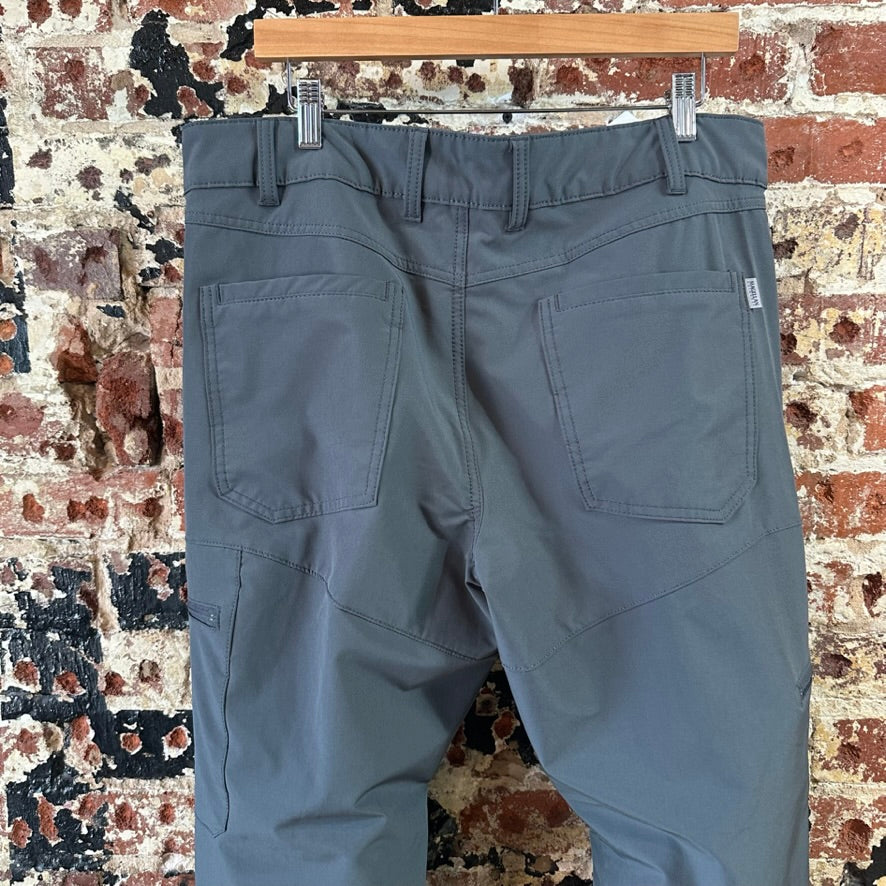 Magellan Mens 36 Gray Pants