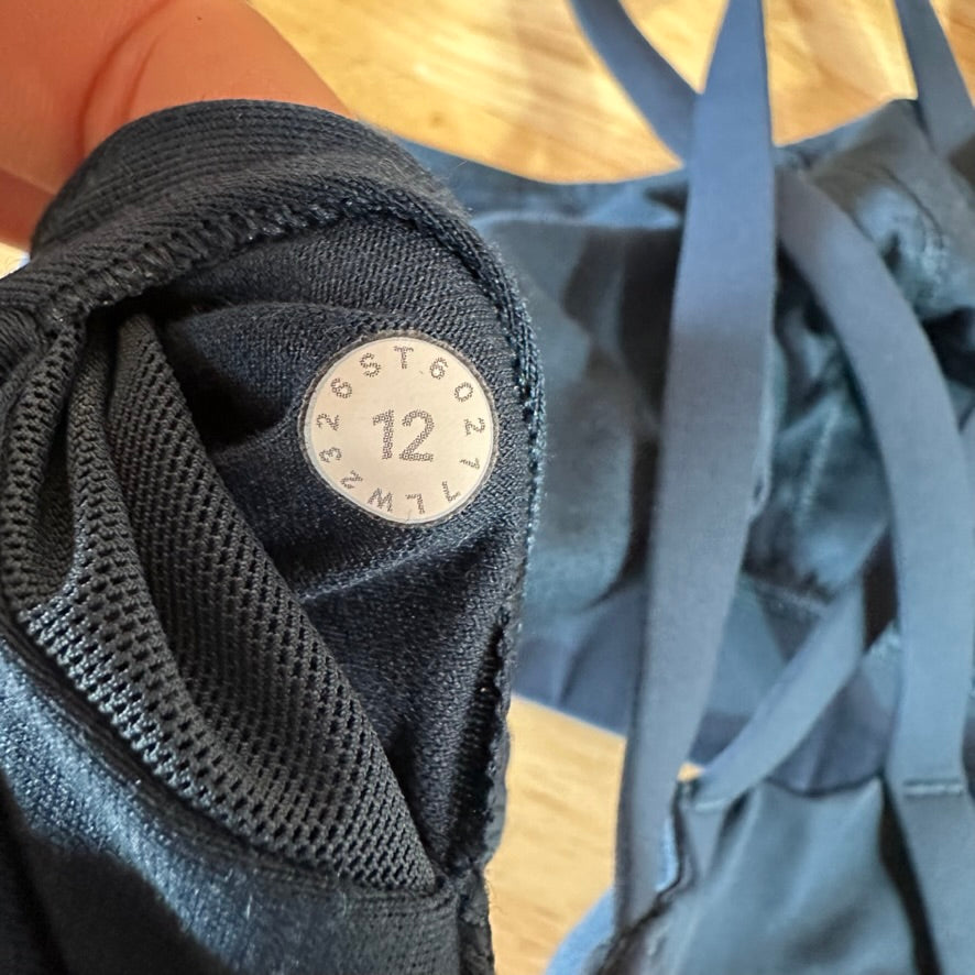 Lululemon Womens 12 Energy Bra