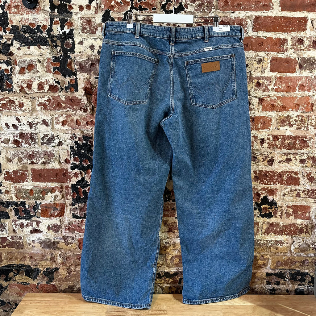 Wrangler Wide Leg Mens 35x32 Jeans NEW