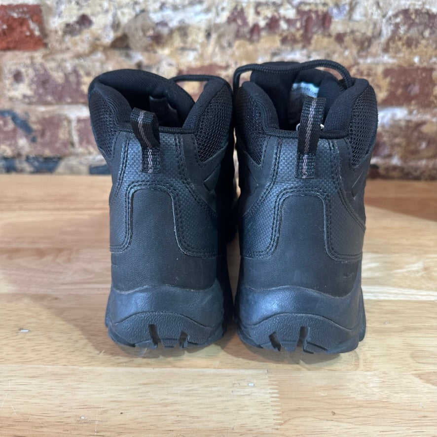 Columbia Mens 10.5 Black Hiking Boots