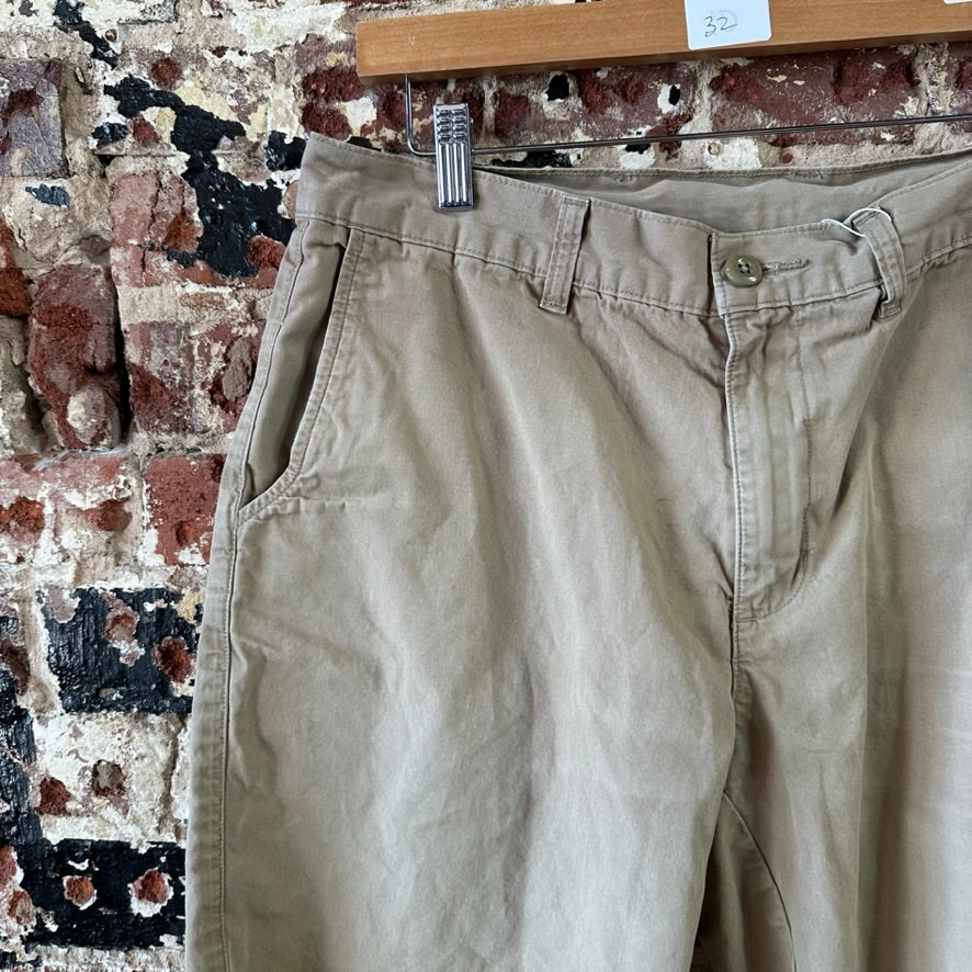 Patagonia Shorts Mens 32 Organic Cotton Lightweight 33x9" Flat front