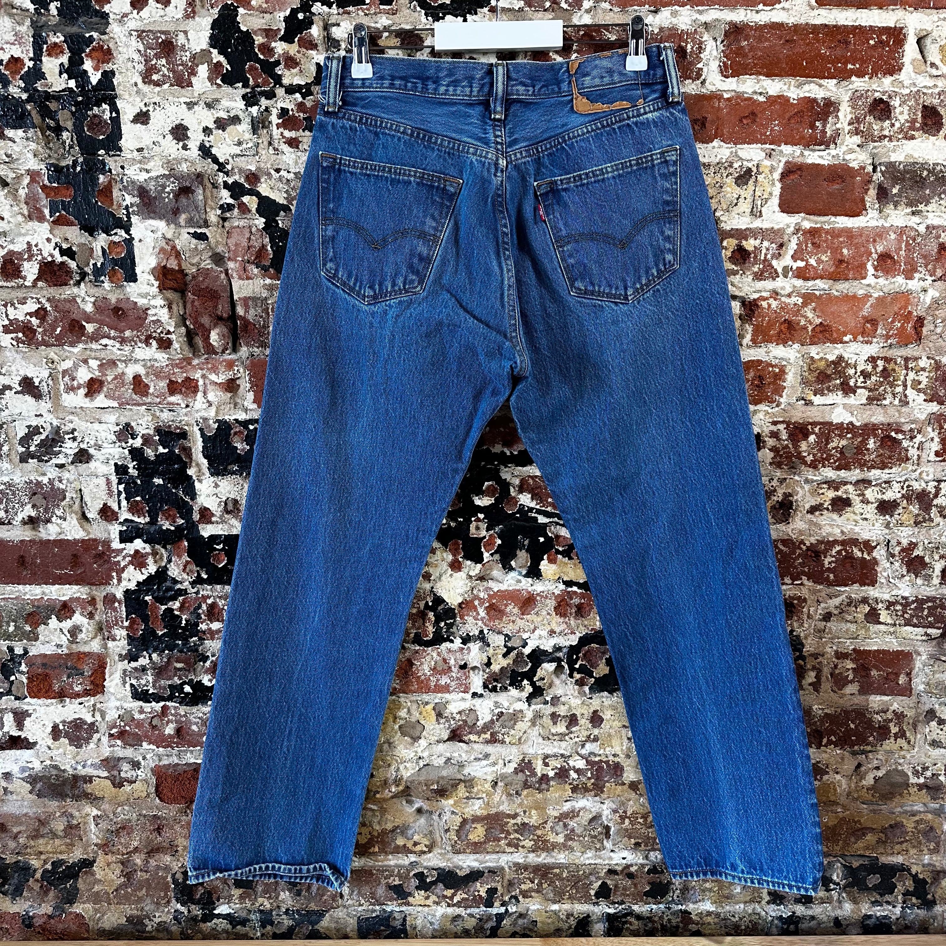 Levis 501 Jeans Mens 32x29 Straight Leg Button Fly Blue Denim