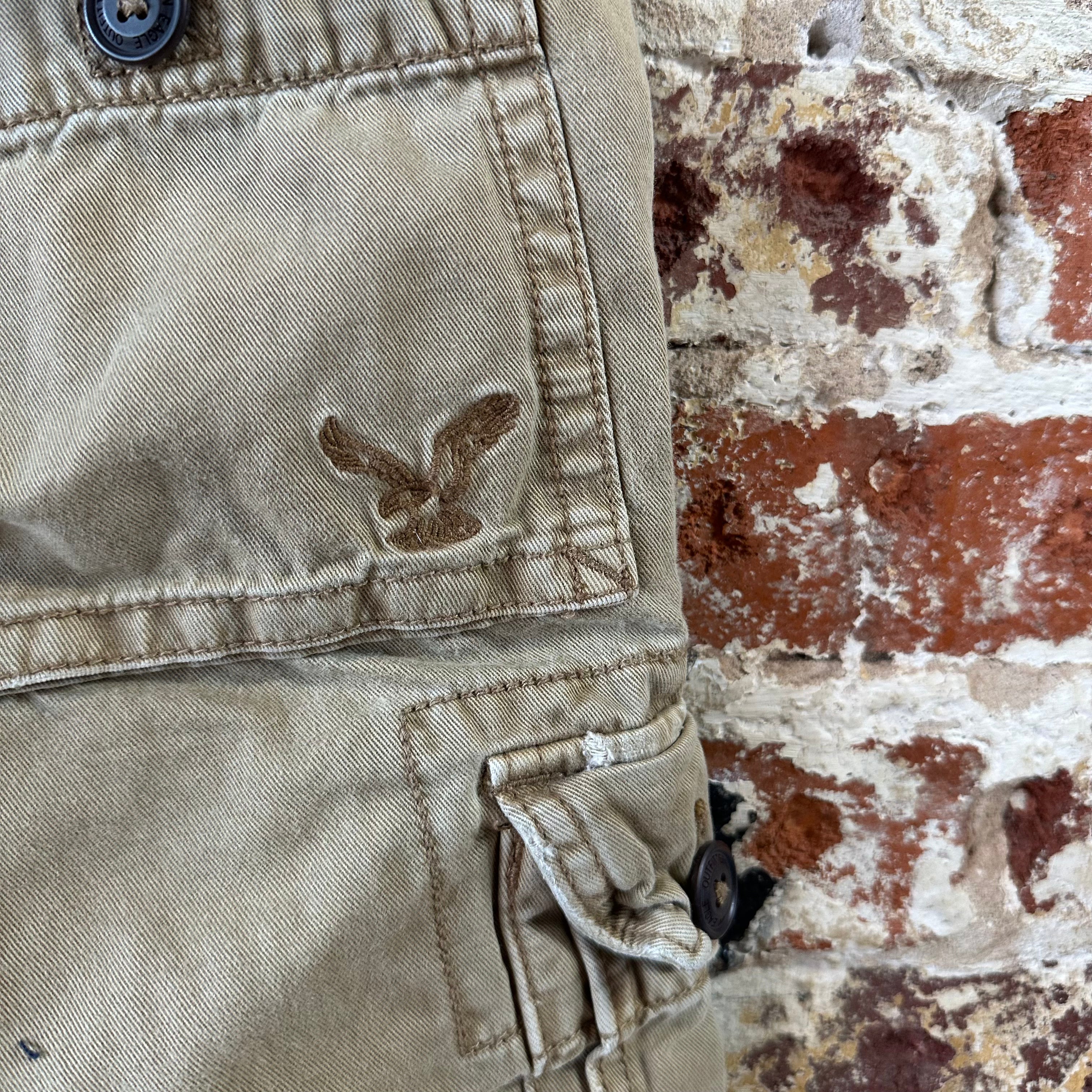 American Eagle Outfitters Classic Cargo Shorts Mens 26 Tan 10.5" inseam