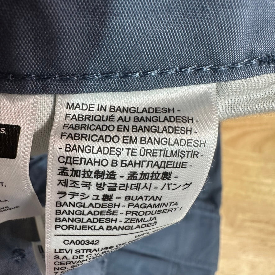 Levi's Shorts Mens 36 Cargo Blue Hiking Camping Levis NEW