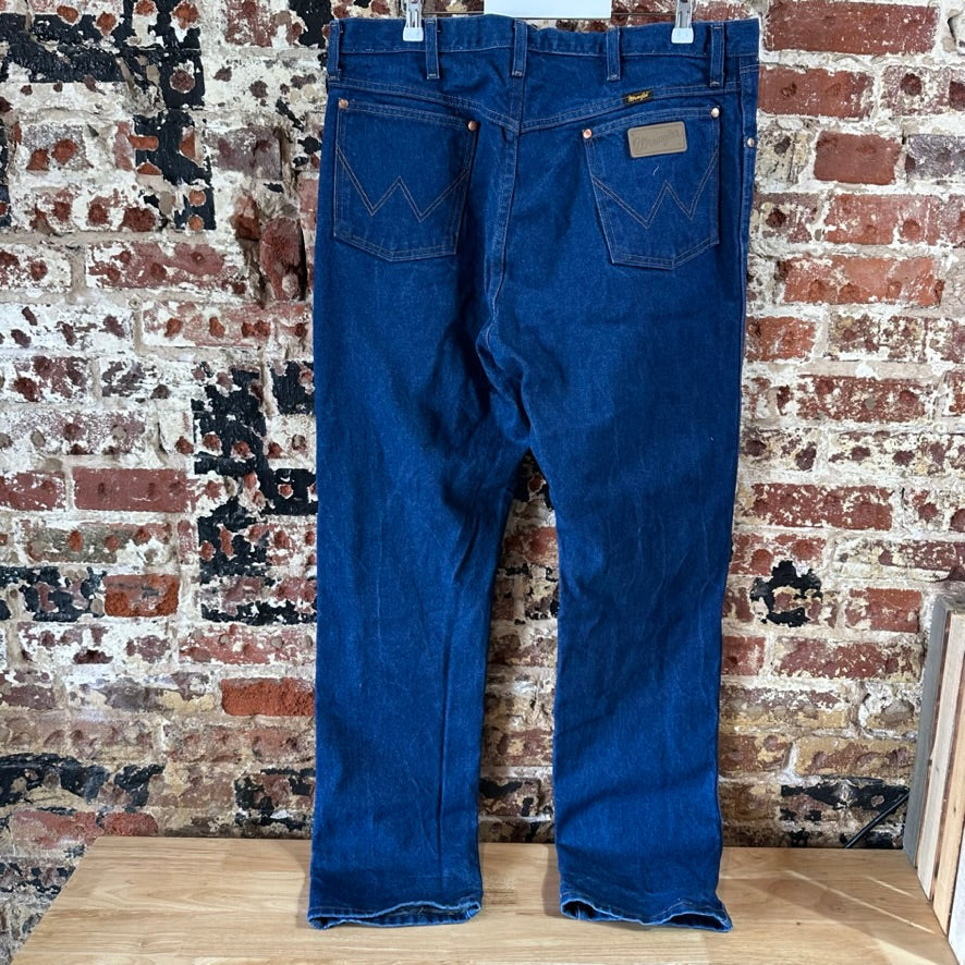 Wrangler Mens 38x34 Blue Jeans