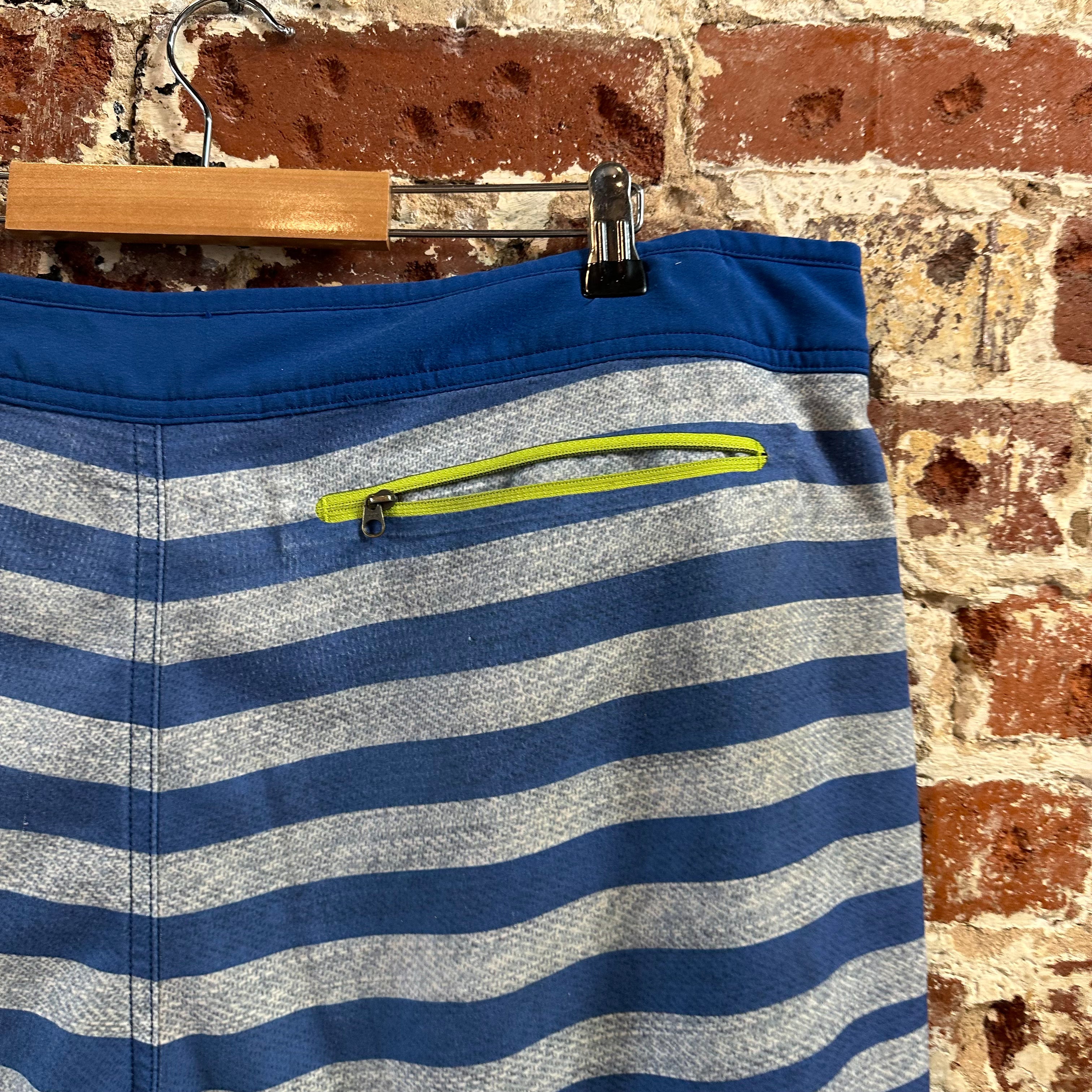 North Face Blue Board Shorts Mens 38