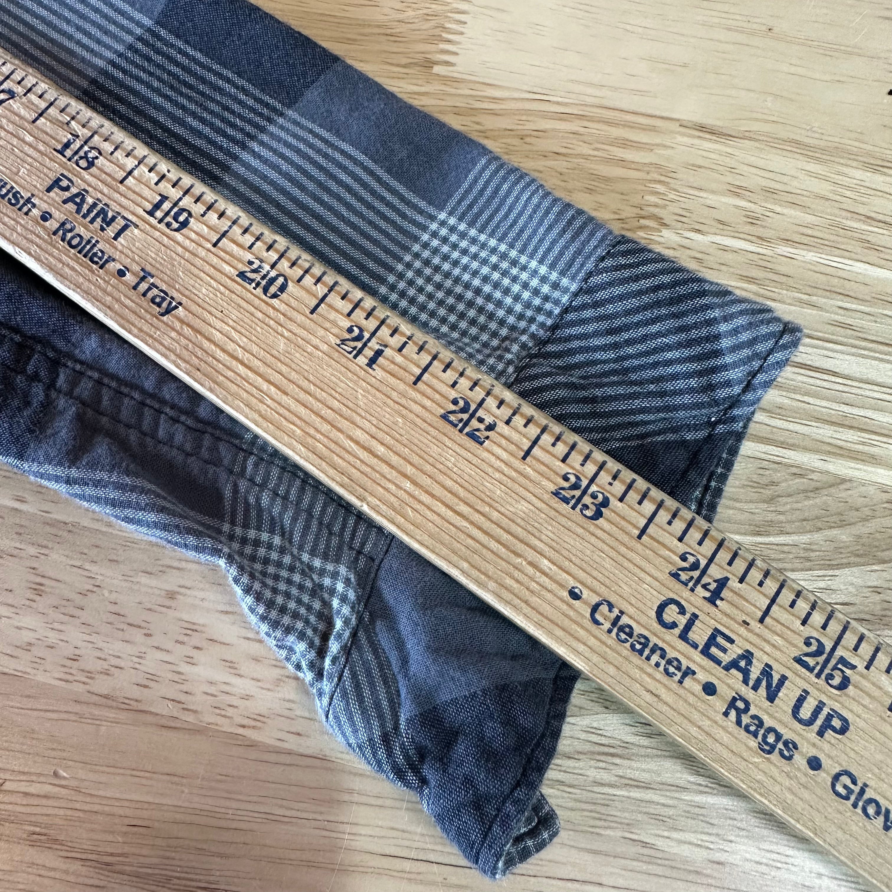 Columbia Shirt Womens Medium Long Sleeve Button Up Gray Black Hooded