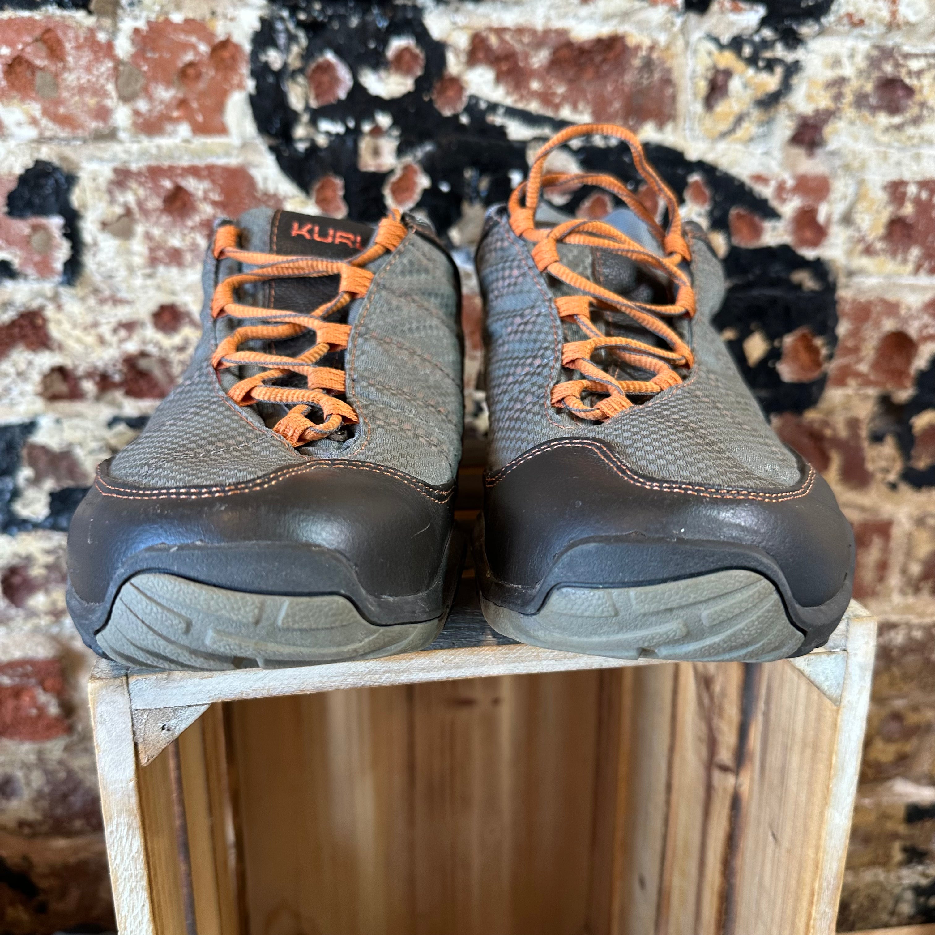 Kuru Mens 12 Shoes