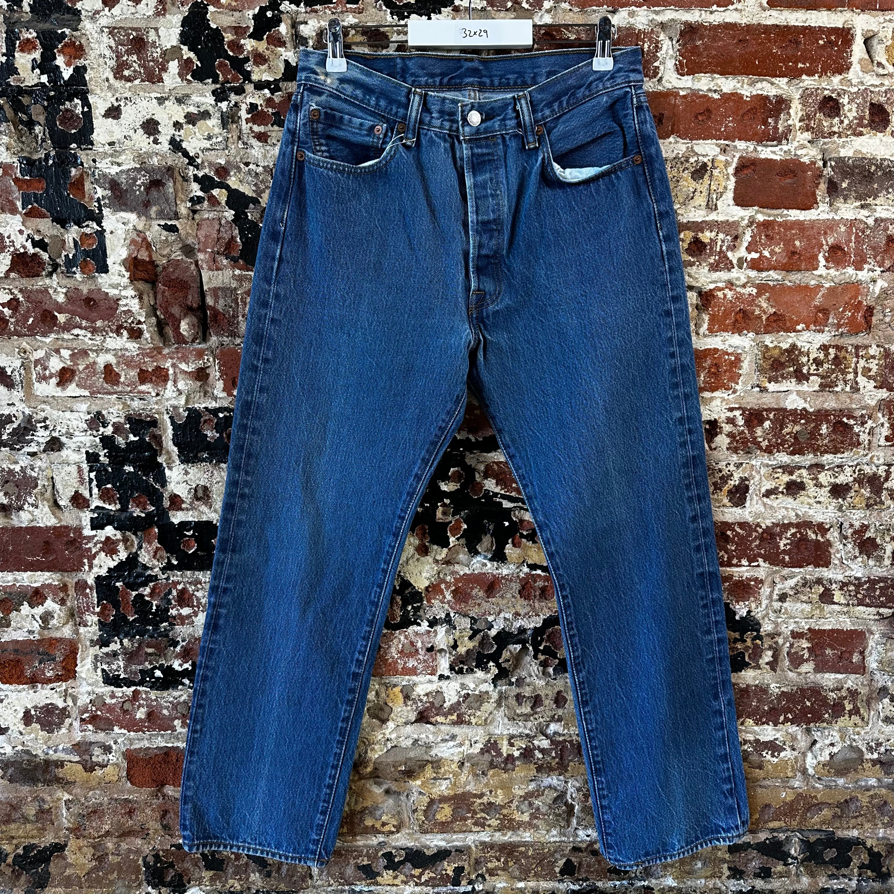Levis 501 Jeans Mens 32x29 Straight Leg Button Fly Blue Denim