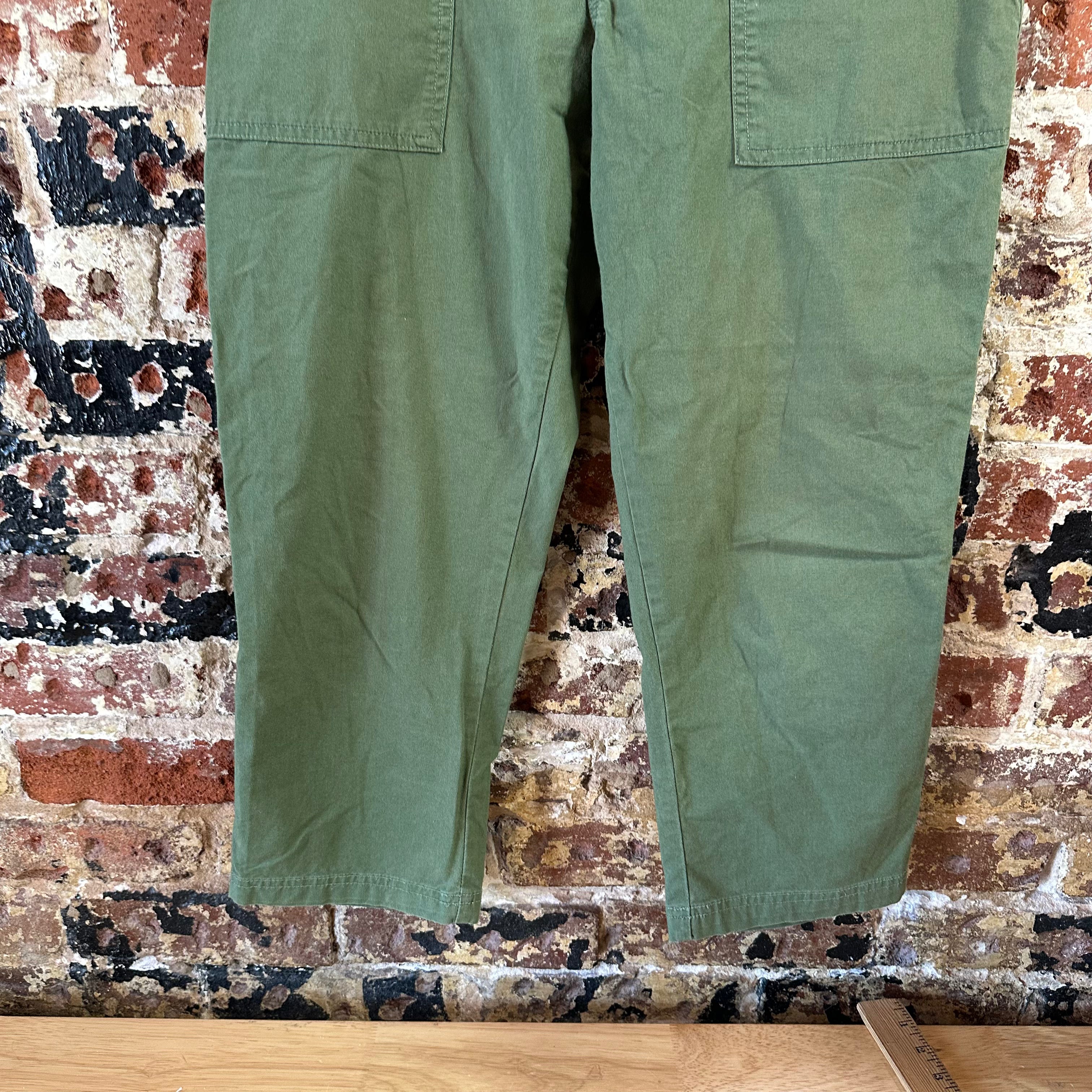 Patagonia Womens 8 Green Capris