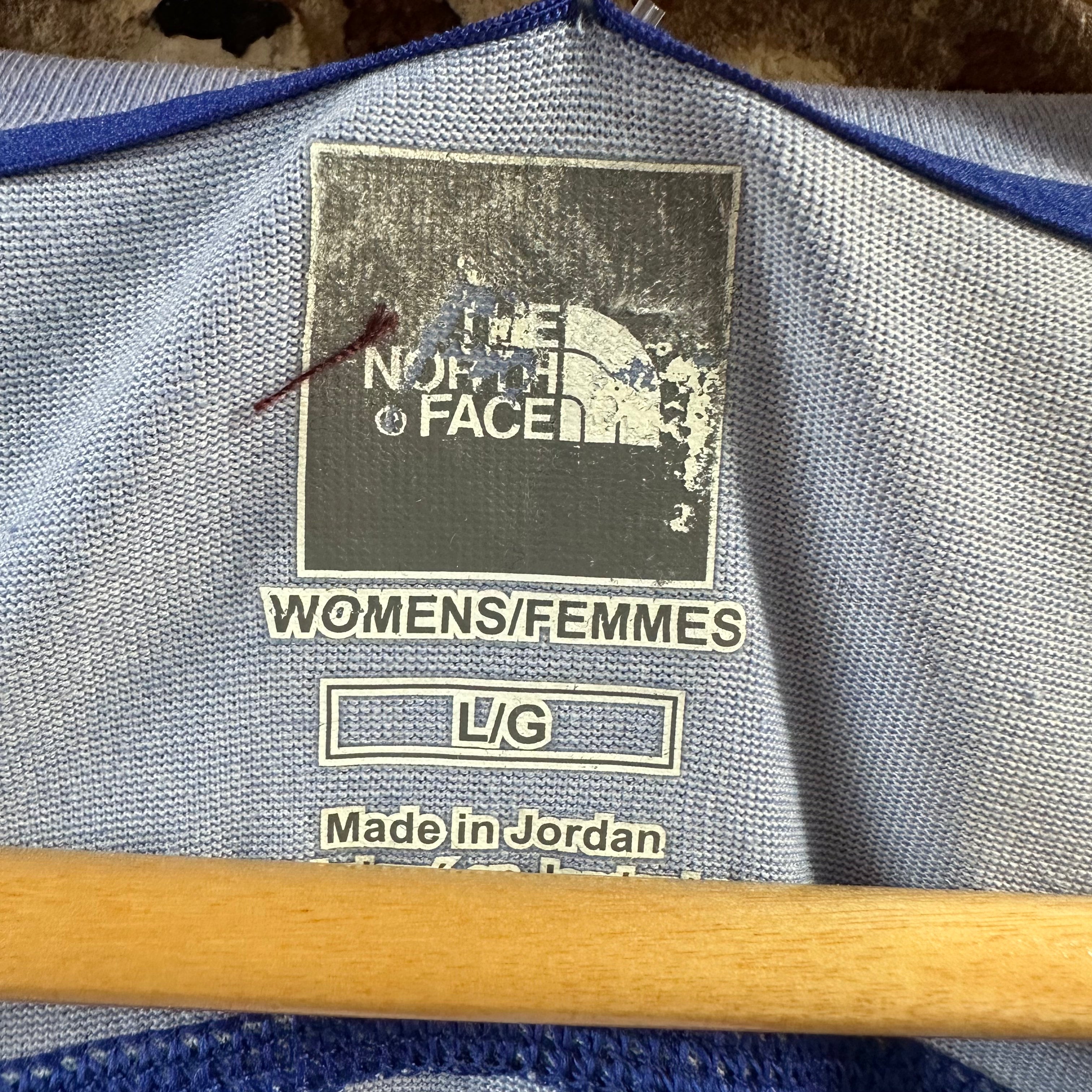 The North Face Womens Large Blue V-Neck S/S T-Shirt
