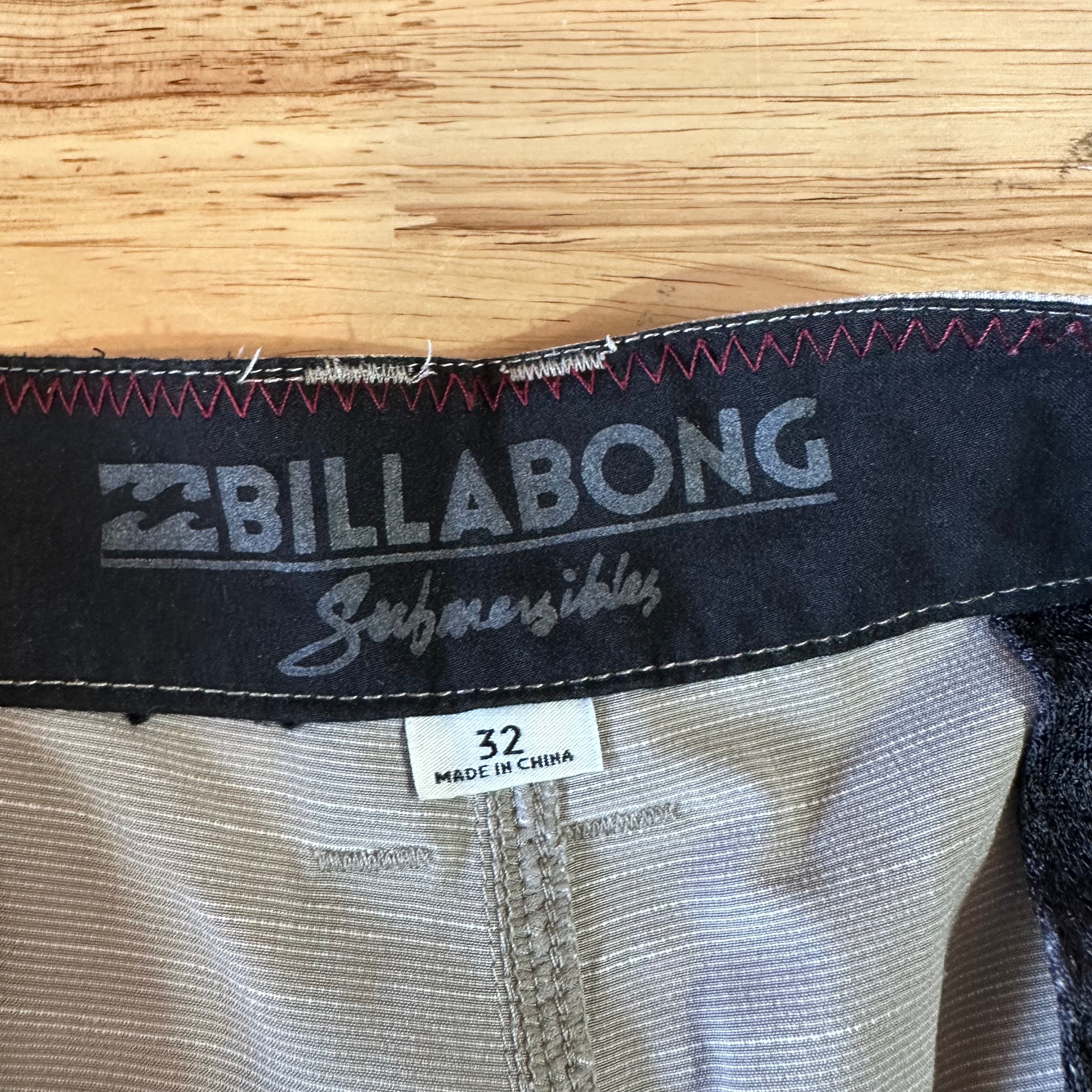 Billabong Crossfire Board Shorts Tan 10" inseam Beach Swim Mens 32