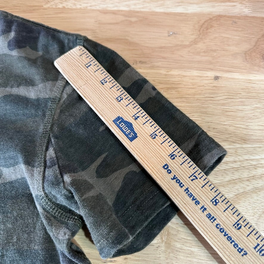 American Eagle Outfitters Camo Mens T-shirt Small Short Sleeve