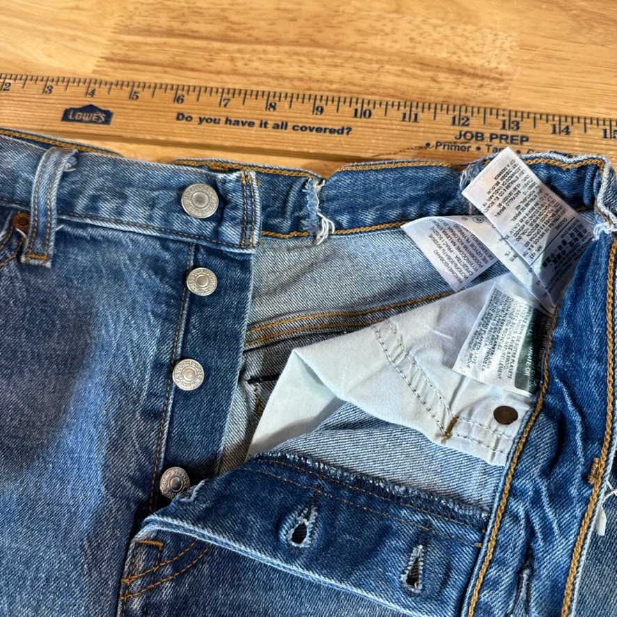 Levi's Womens 29x27 Distressed Jeans