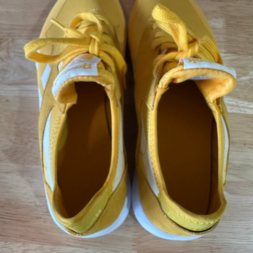 Reebok Womens 11 Mustard Yellow Shoes