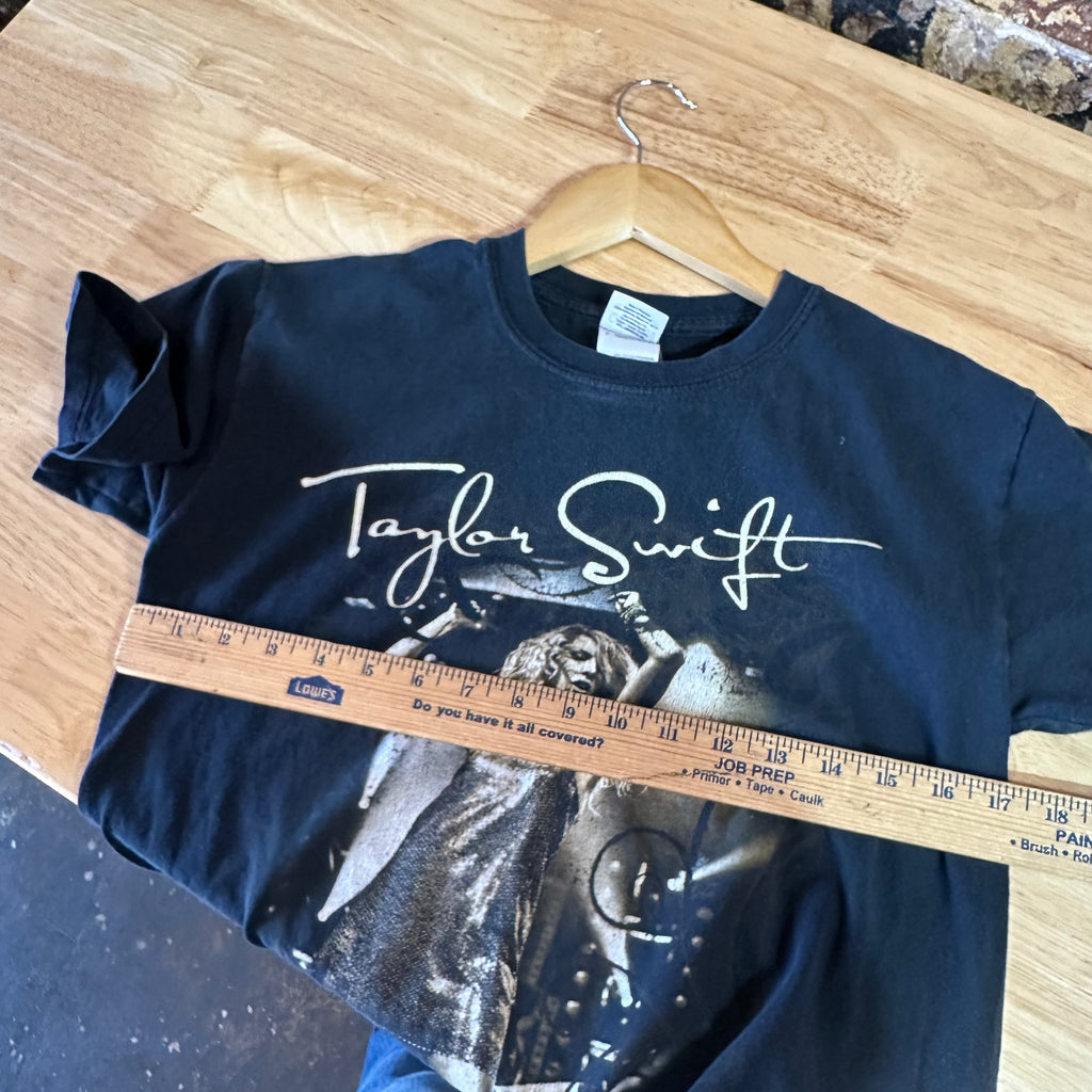 Taylor Swift Small S/S Black T-Shirt