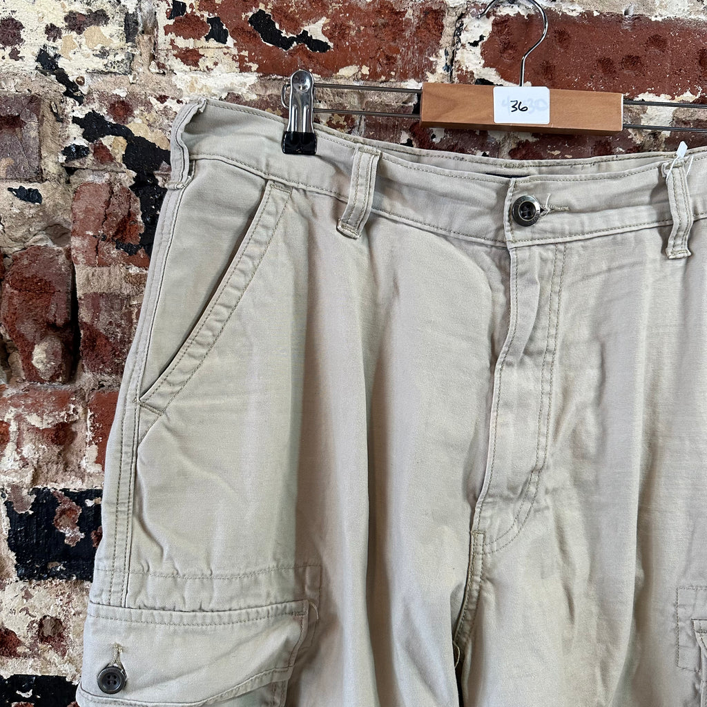 Levi's Cargo Shorts Mens 36