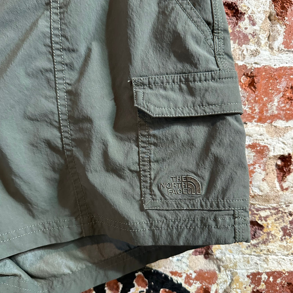 North Face Womens 12 Shorts
