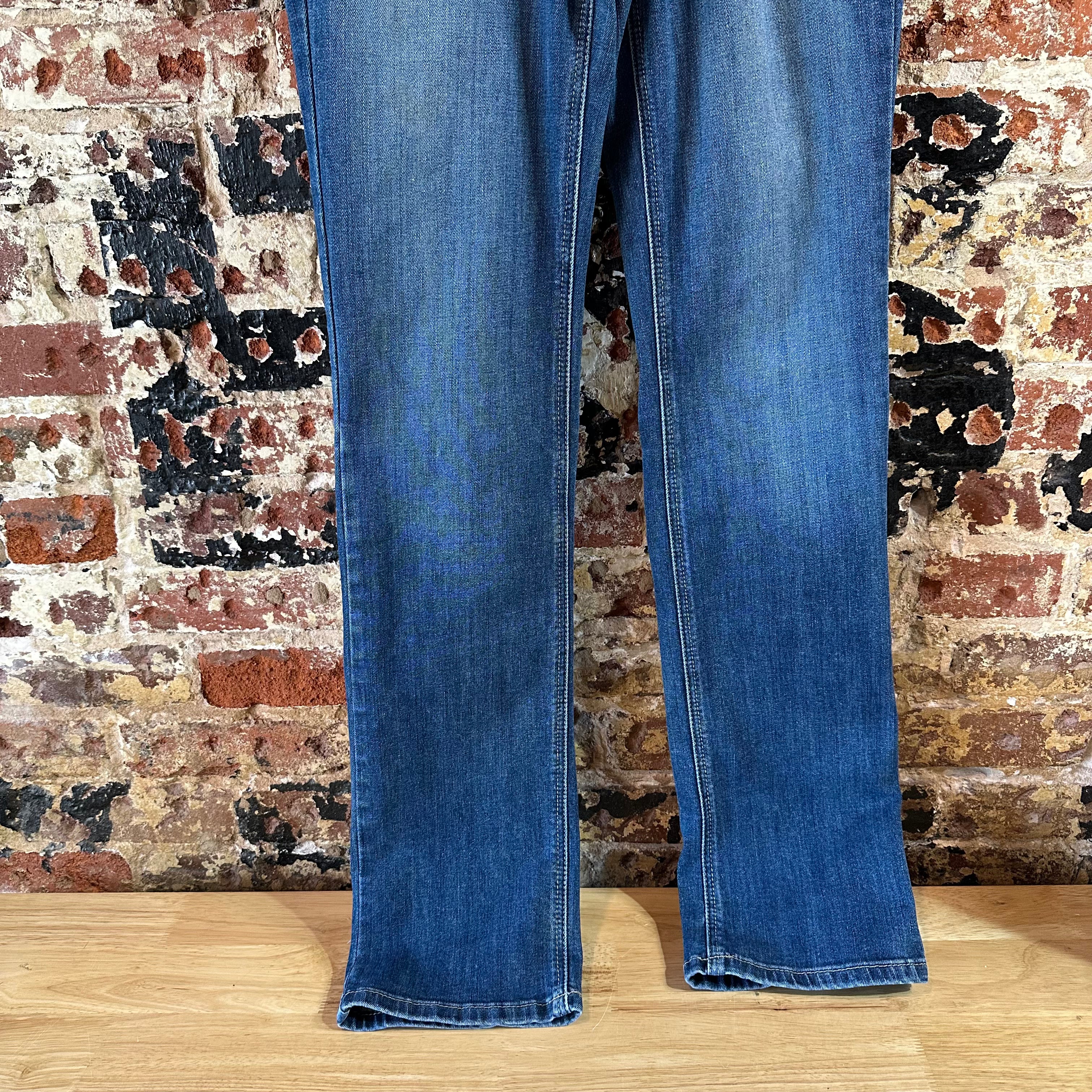 Ariat Womens 27L Straight Jeans