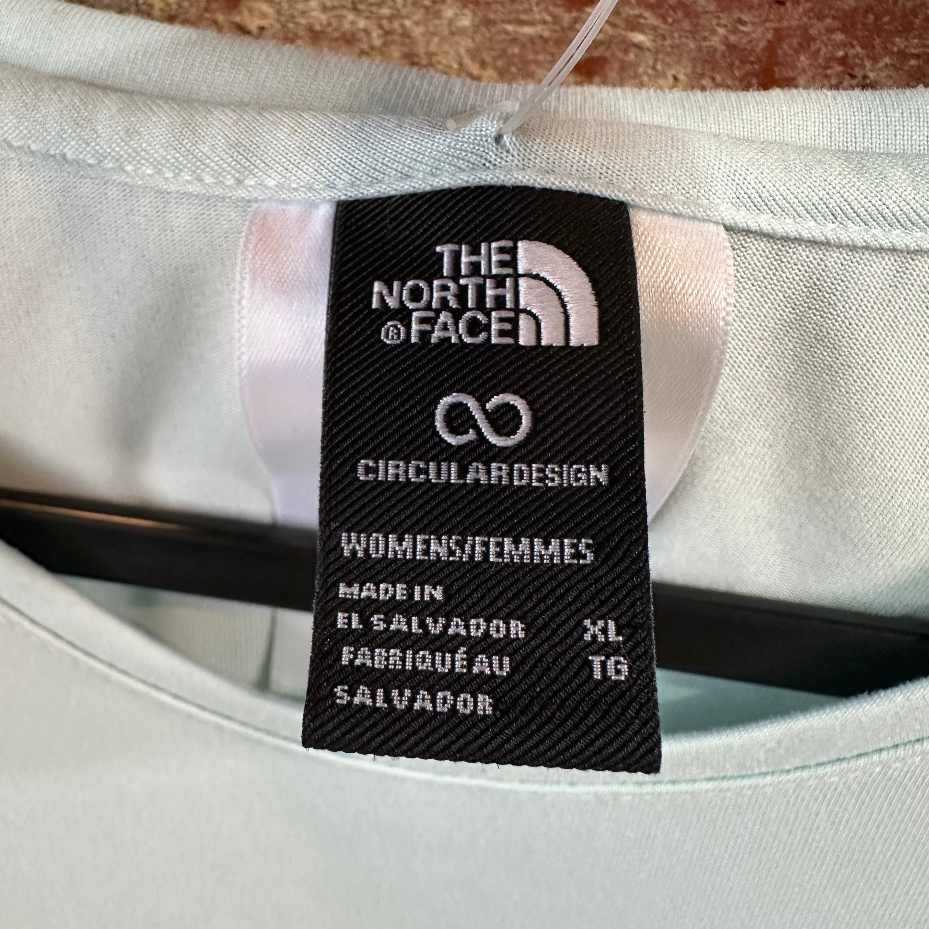 North Face T Shirt Womens XL