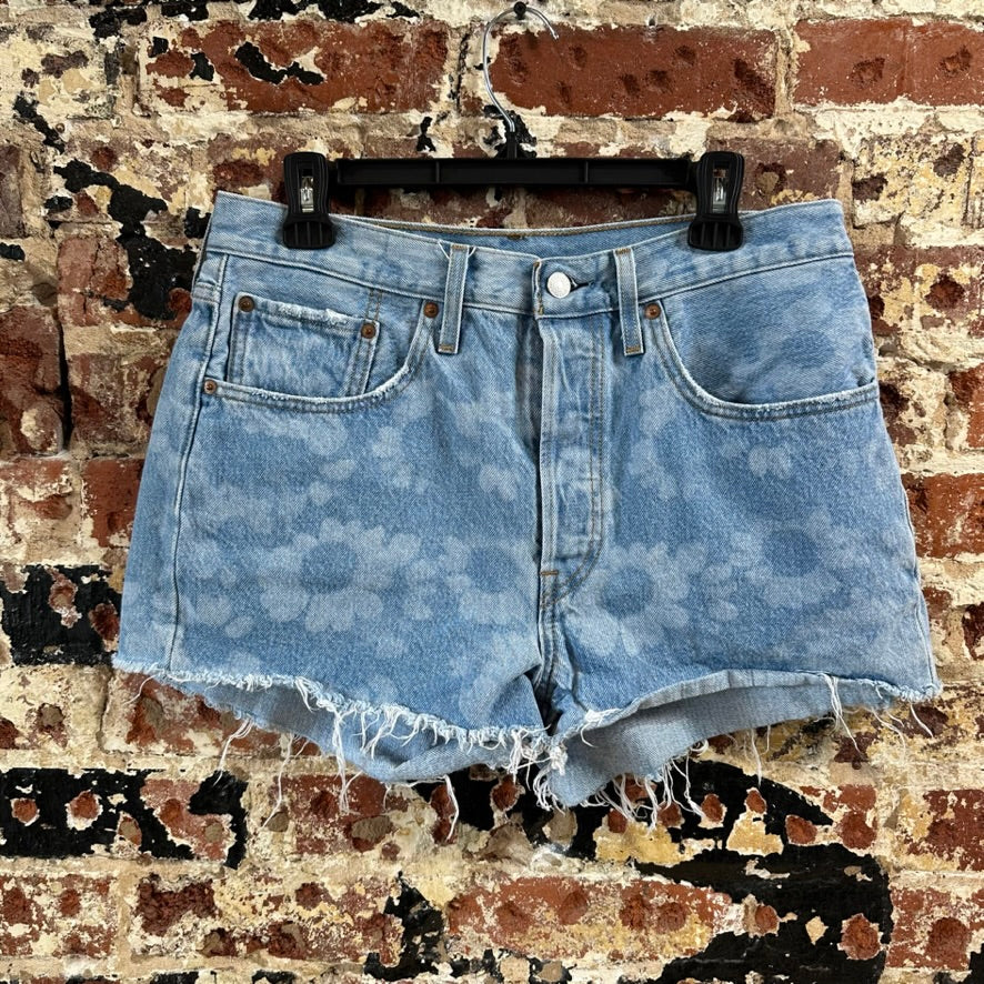 Levi's Cut Off Denim Jean Shorts Womens 32