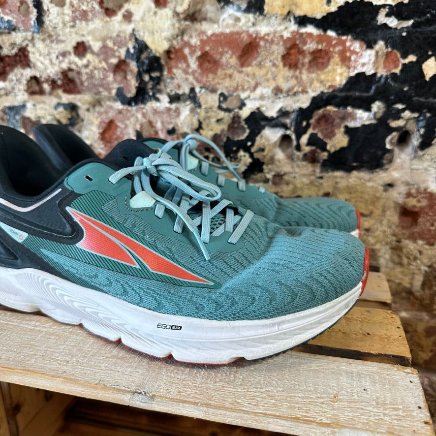 Altra Mens 9 Shoes