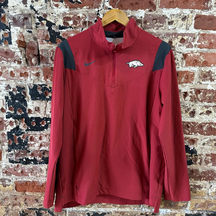 Nike Arkansas Razorbacks 1/4 Zip Sideline Pullover Jacket Mens Medium Red