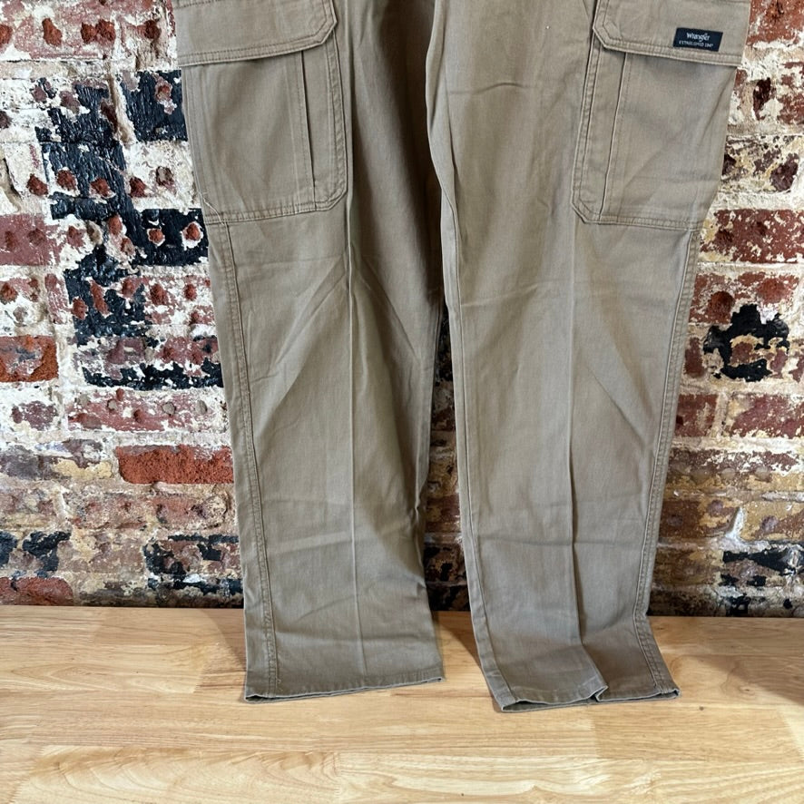 Wrangler Mens 36x34 Cargo Pants NEW