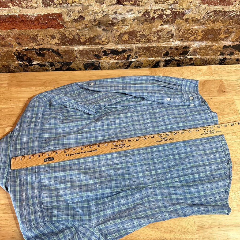 Duluth Trading Womens Medium Button Up Shirt Blue Plaid Long sleeve vented