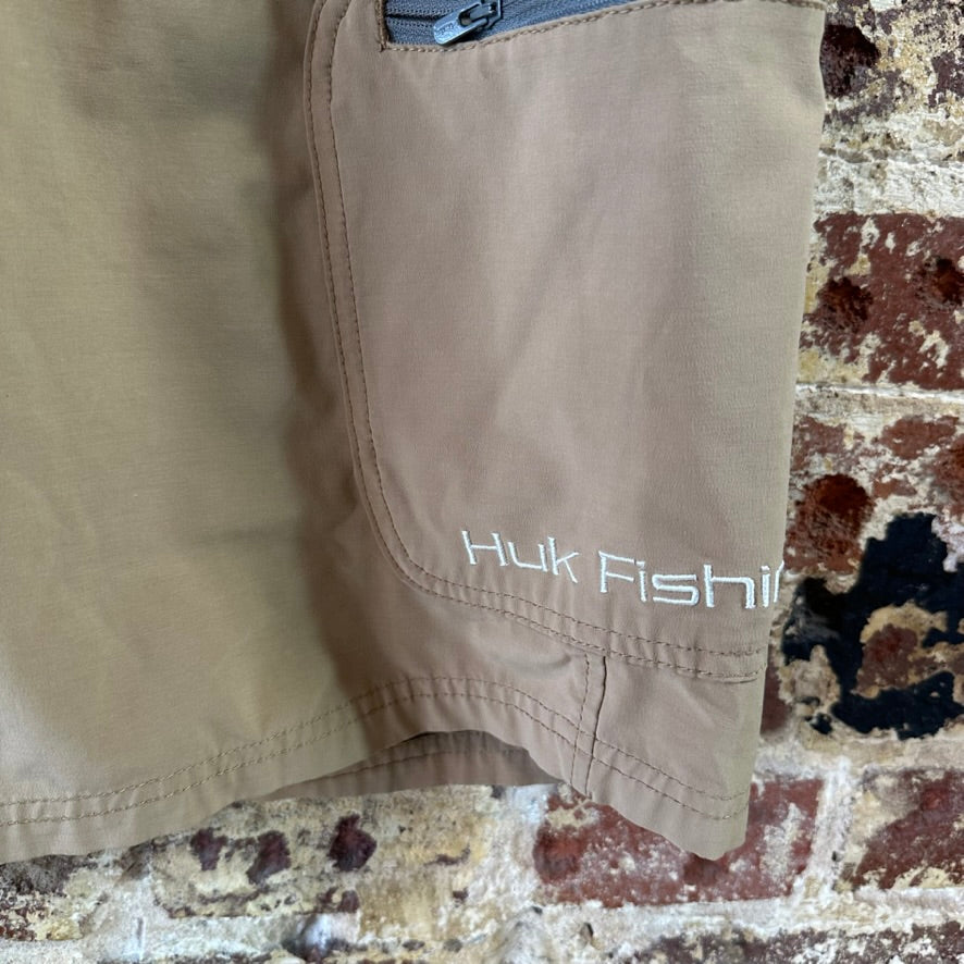 HUK Fishing Shorts Mens XL 39" waist Tan Fishing Outdoor Hiking 10" inseam