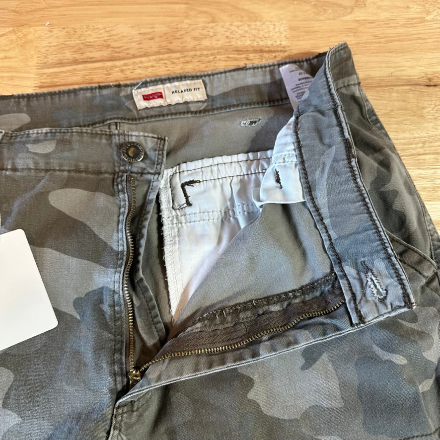 Wrangler Mens 34x32 Camo Cargo Pants