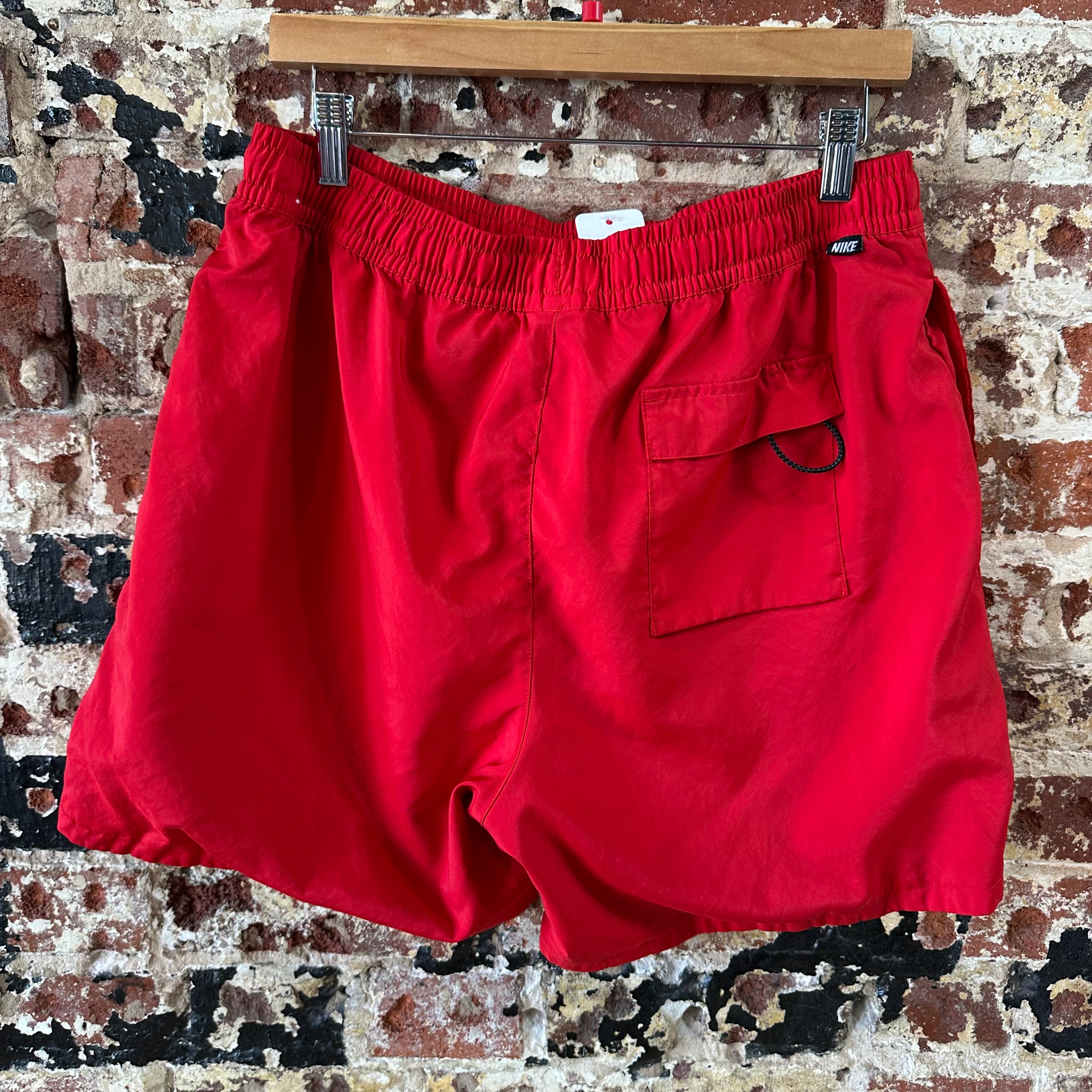 Nike Shorts Men's Large Red Swoosh Logo Drawstring Activewear casual Swim Lined