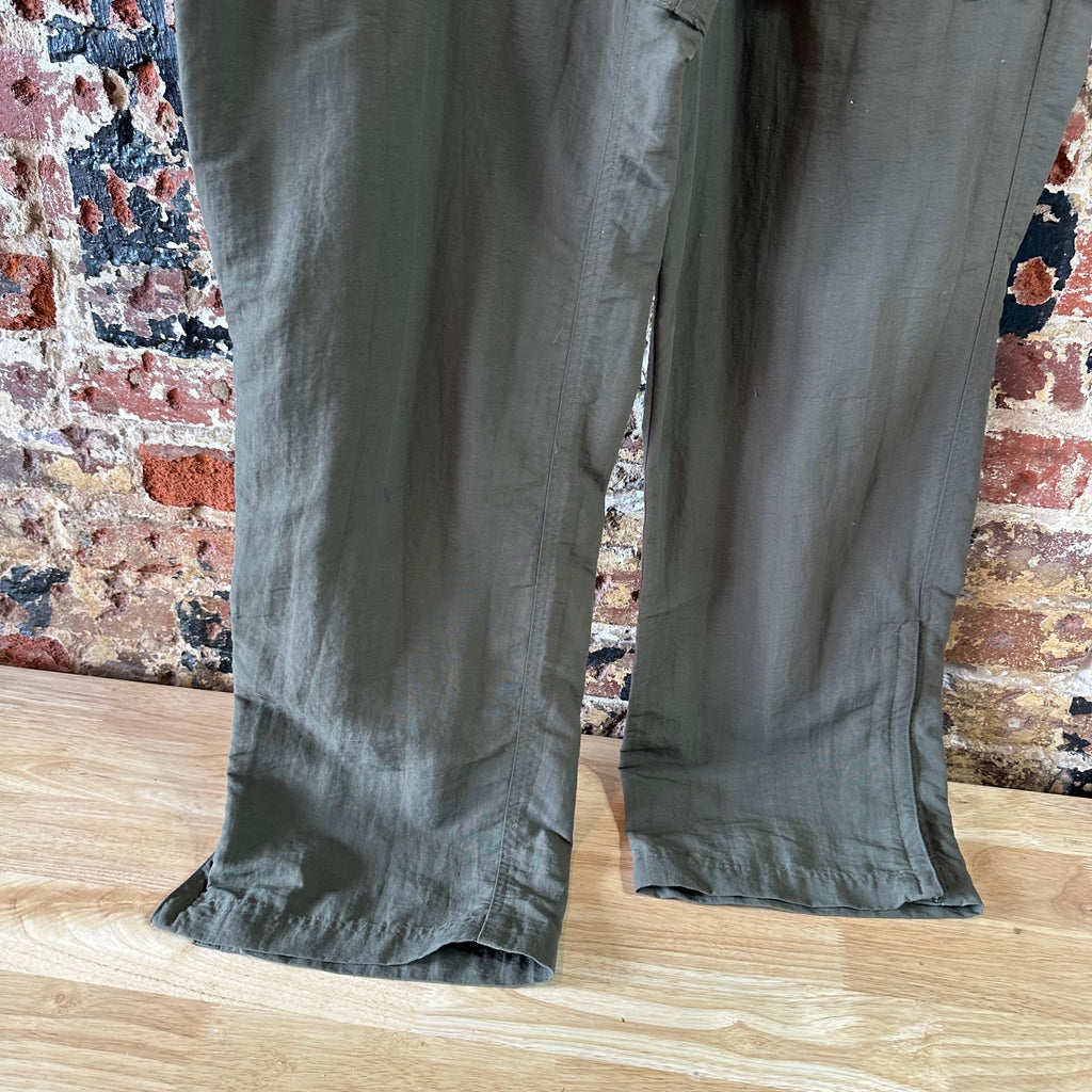 North Face Mens Large Long Green Pants