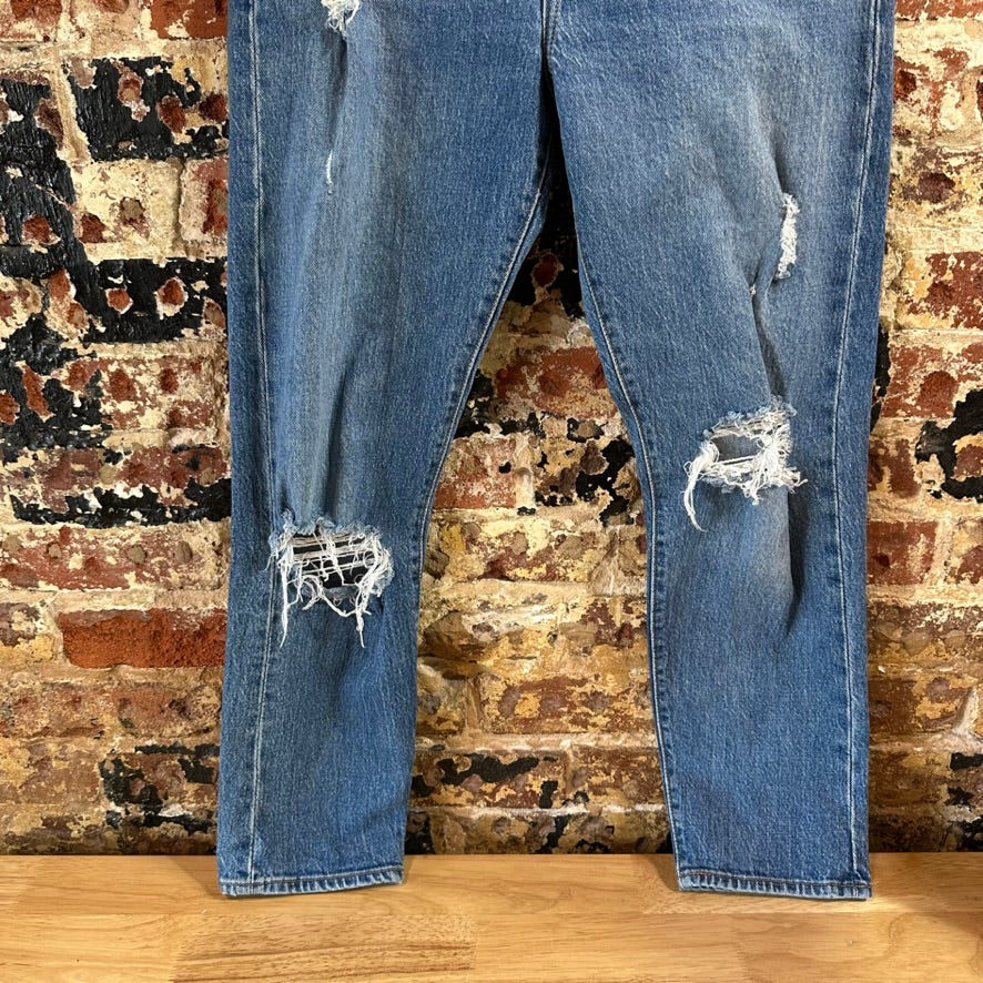 Levi's Womens 29x27 Distressed Jeans