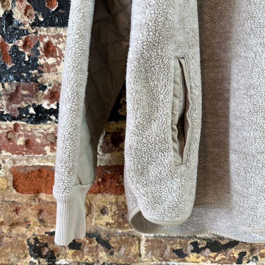 Abercrombie Fitch Women’s Asymmetrical Snap Fleece Tan Beige Large Sherpa