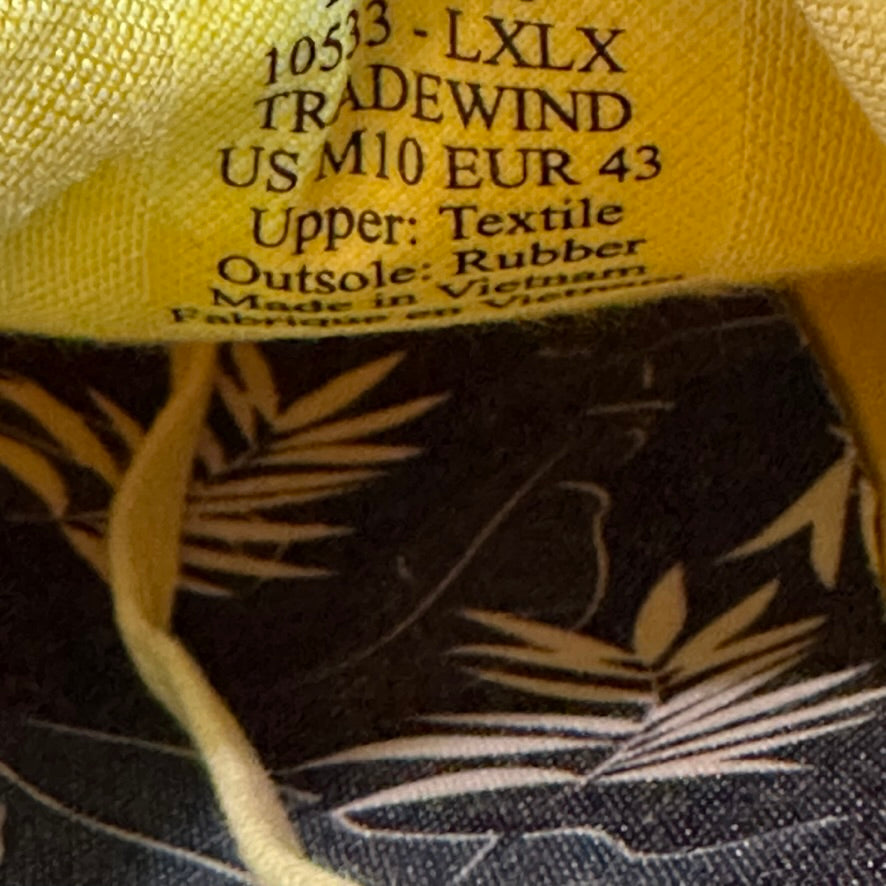 Oluaki Tradewinds Mens 10 Yellow Shoes NEW