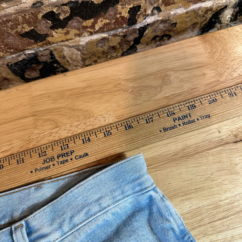 Wrangler Mens 33x34 Light Blue Jeans