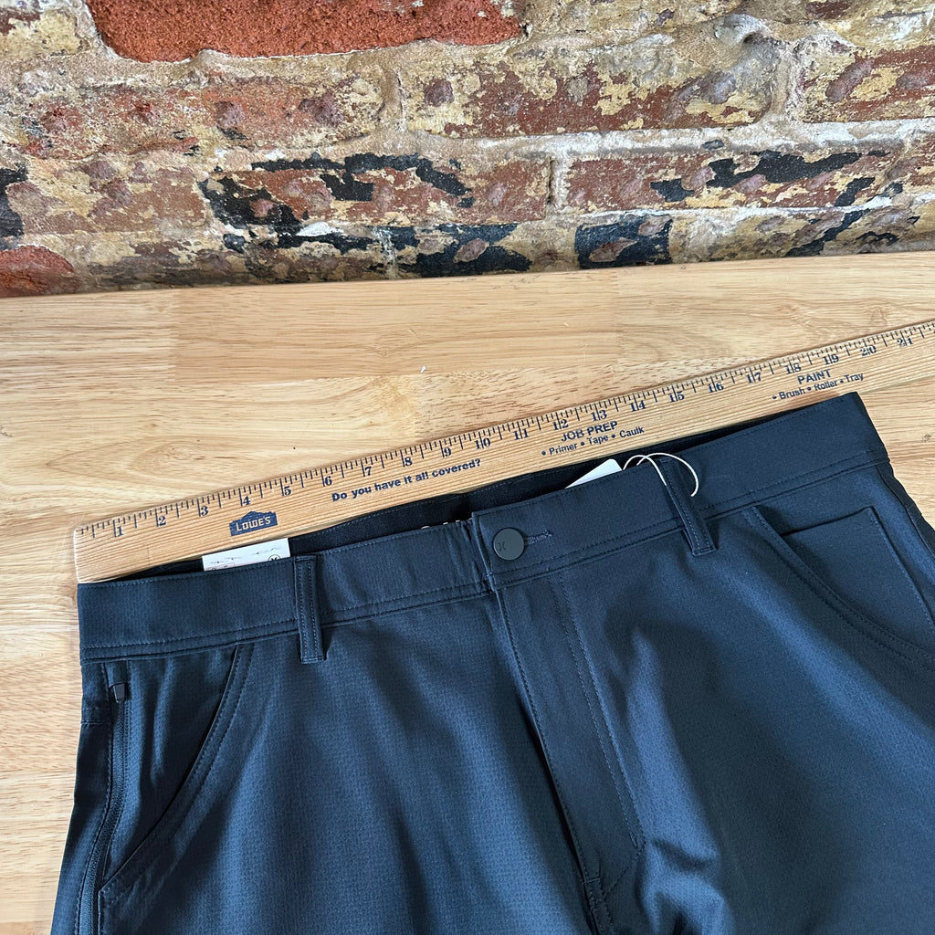 Hurley Mens 36 Black Shorts