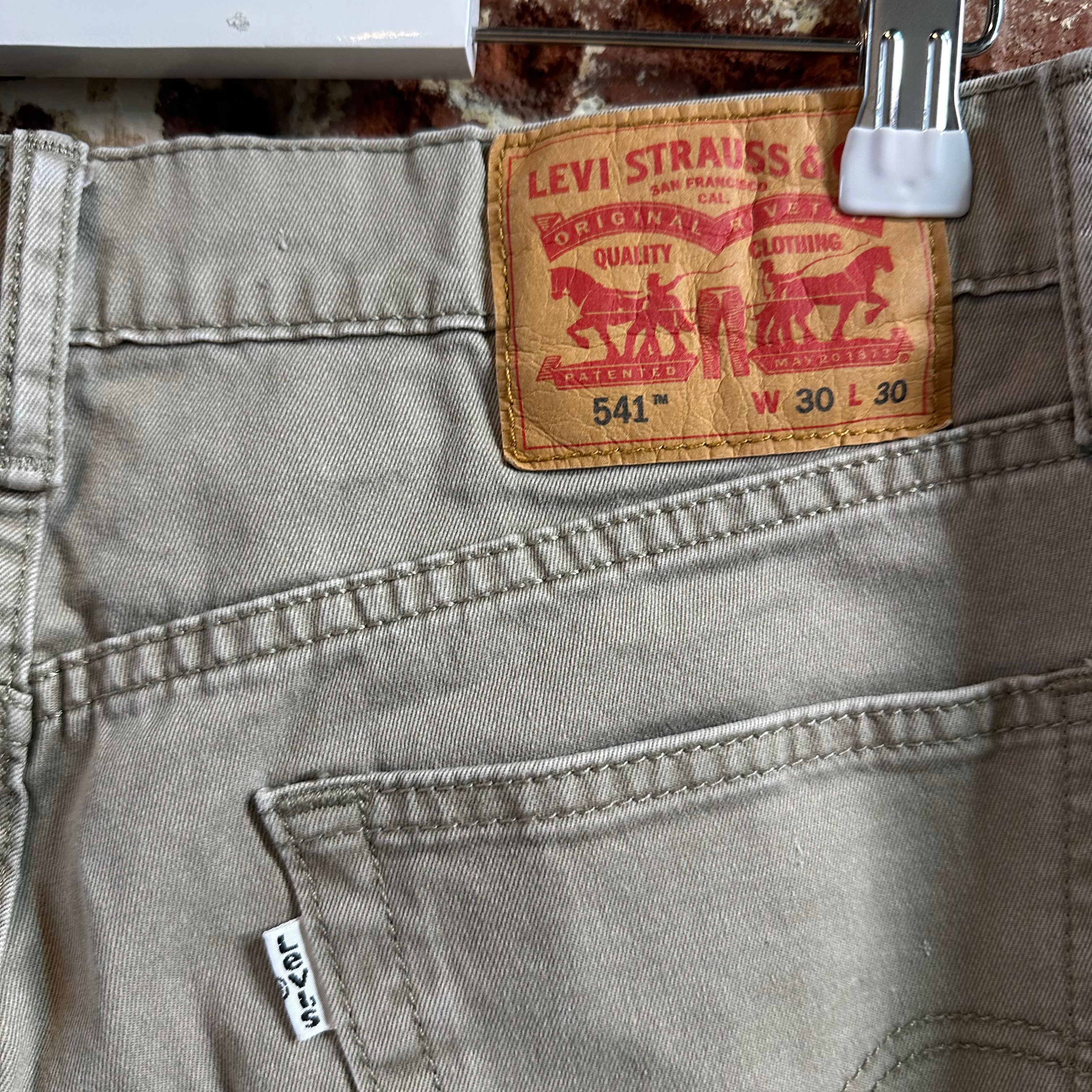 Levis 541 Mens 30x30 Tan Jeans