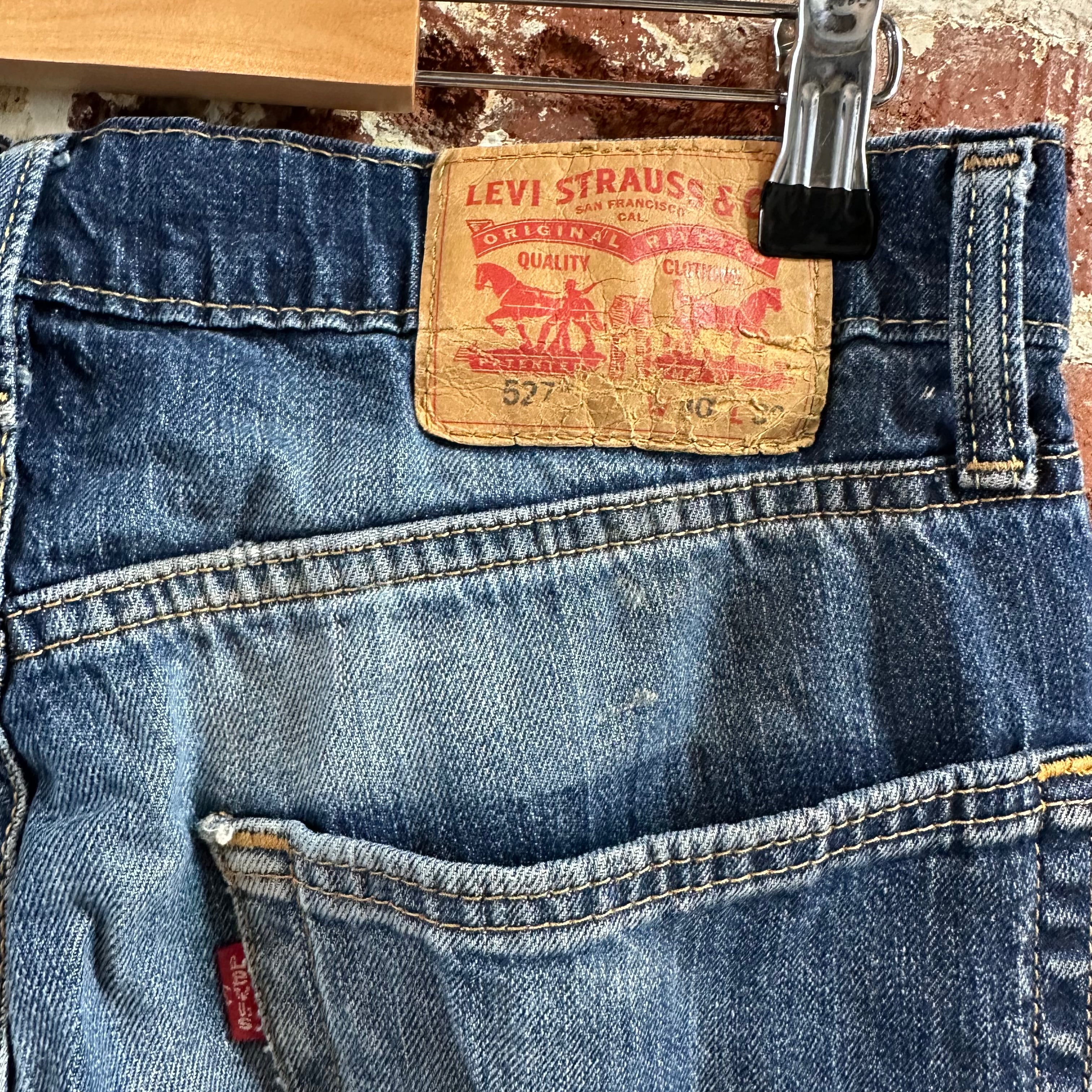 Levis 527 Mens 30x32 Blue Jeans