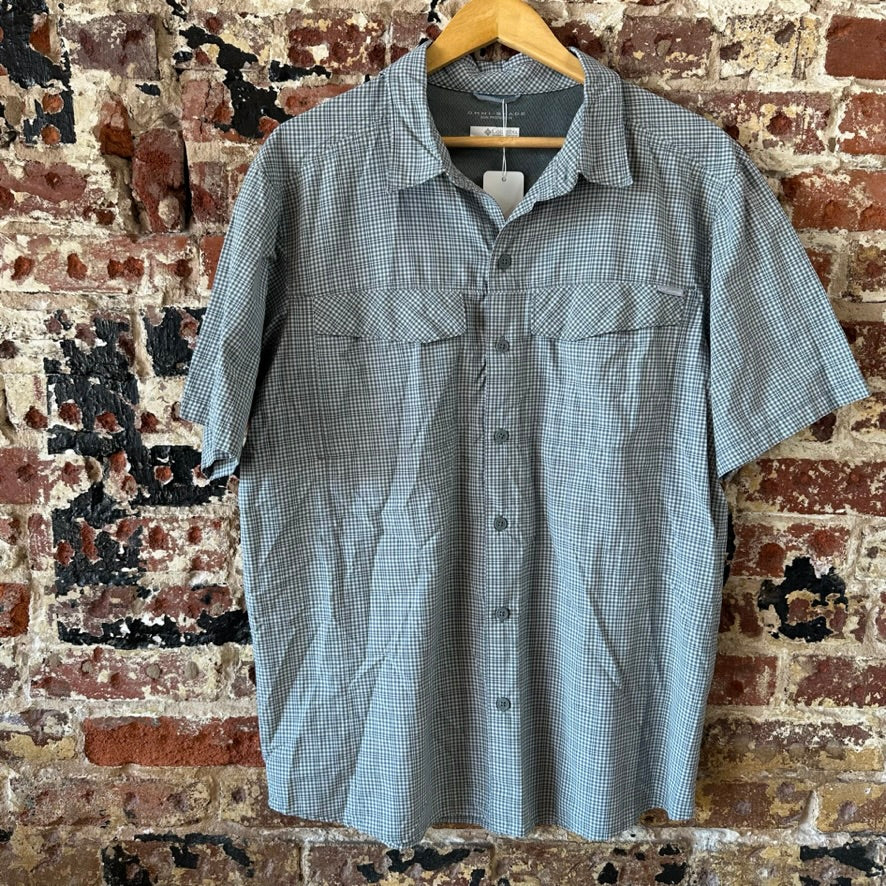 Columbia Short Sleeve Outdoor Button Up Shirt Gray Plaid Mens Large Fishing