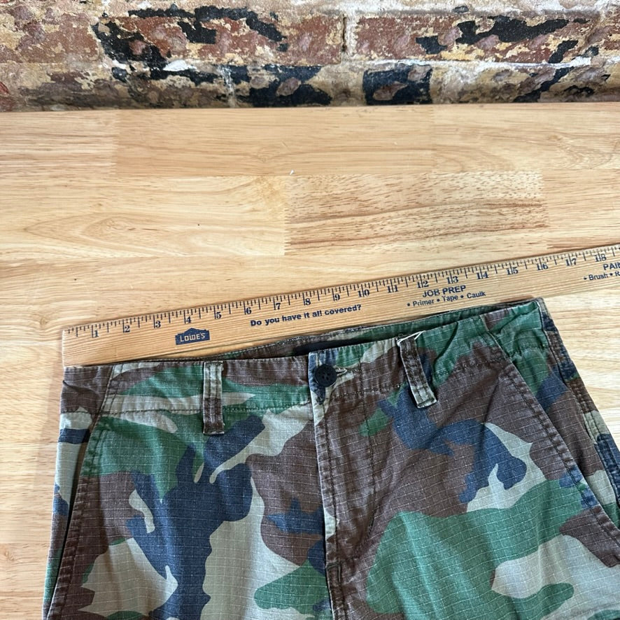 Pac Sun Mens 29x29 Camo Pants
