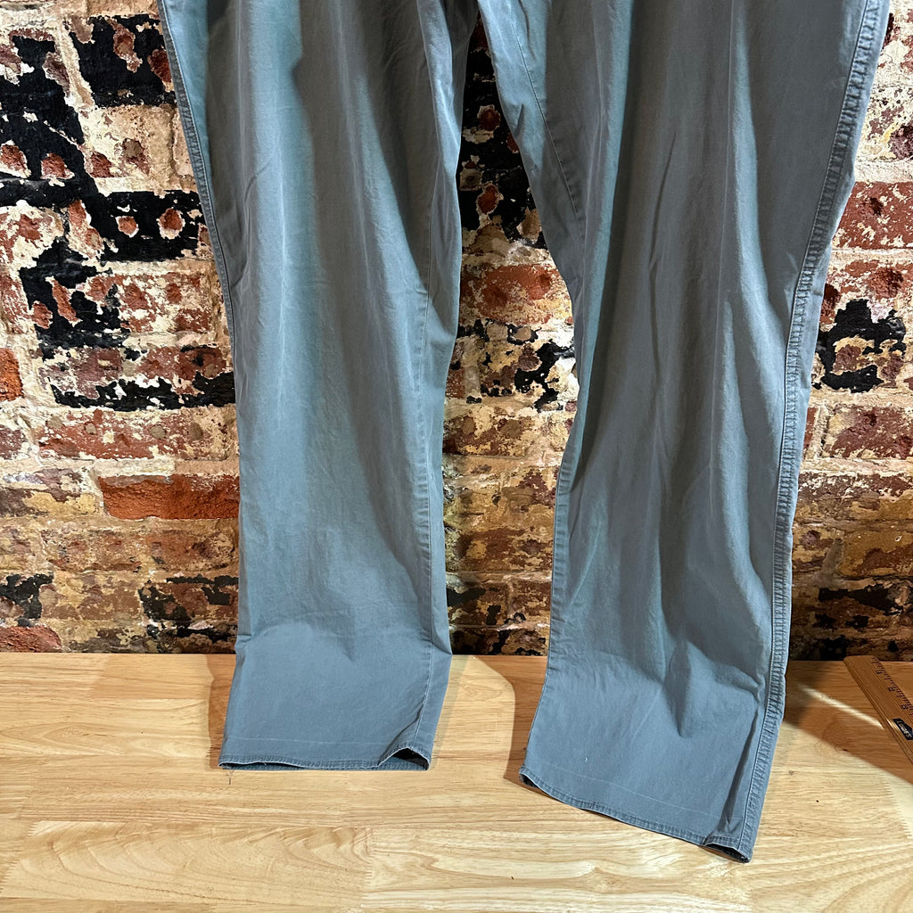 Columbia Mens 42x34 Gray Pants